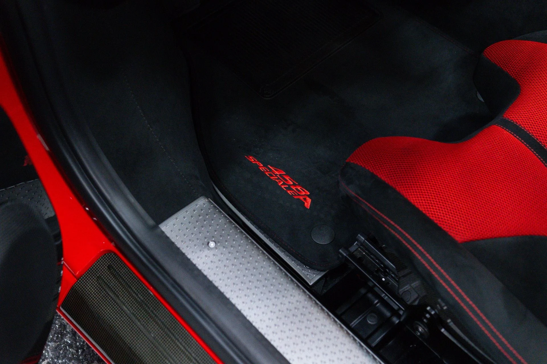 mph072_862164300_Used_2015_Ferrari_458_Speciale_Aperta_1788474535_1ce8e86e6a