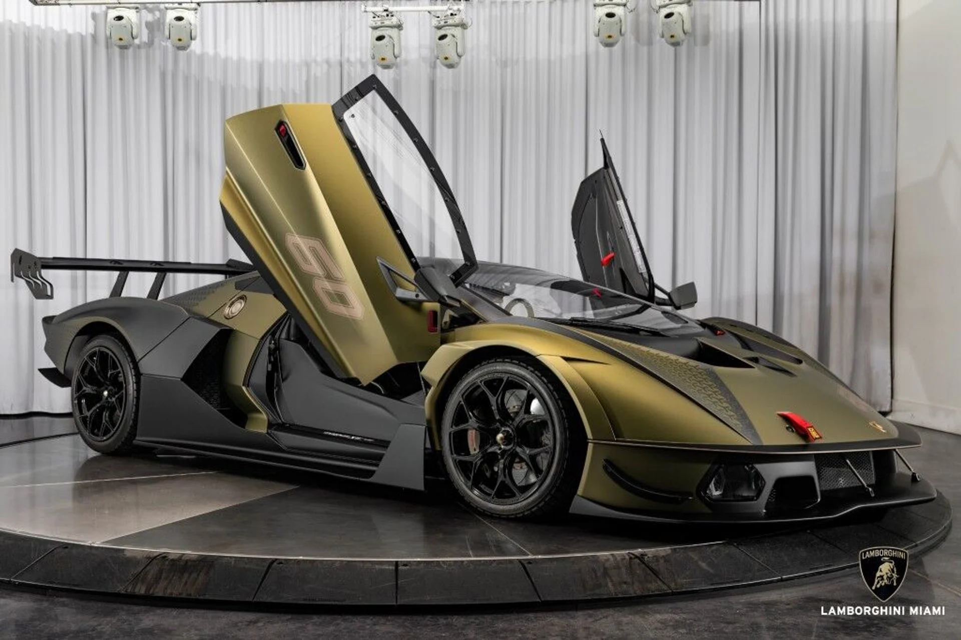 mph072_873663066_b71ac85b639743b2fee71c79cbc0c9b7_49676309e7