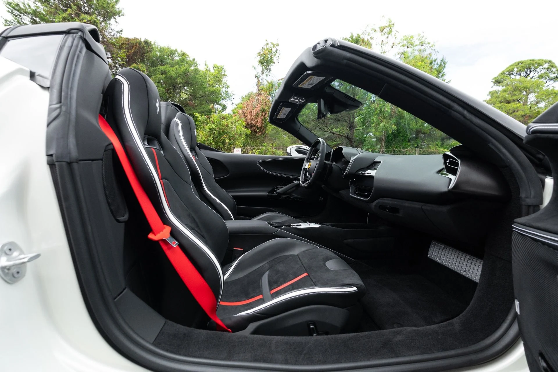 mph072_919493037_Used_2024_Ferrari_SF_90_Spider_1775624639_6eeb6f37cf