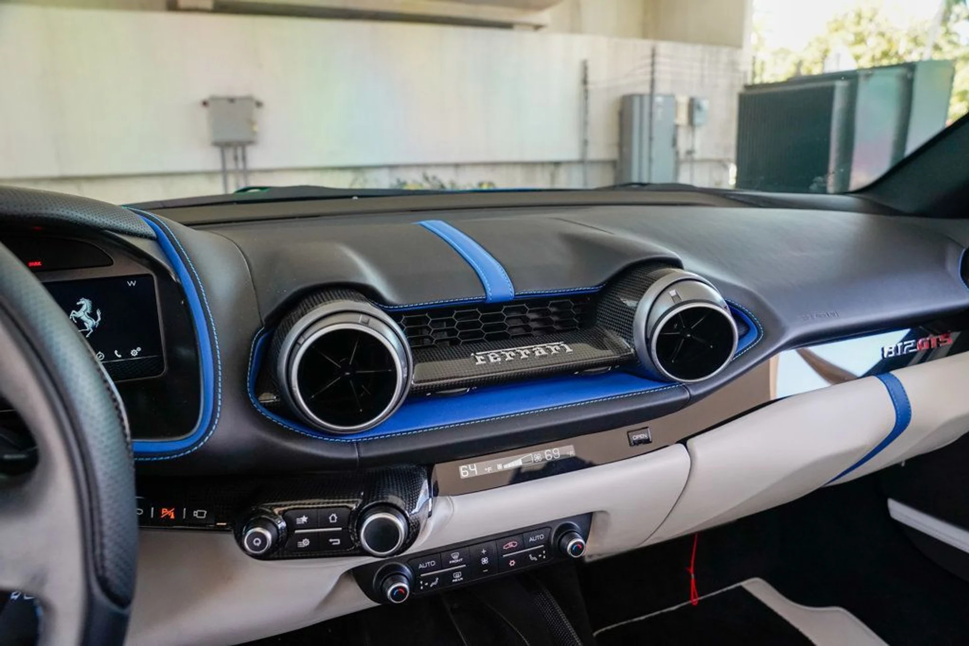 mph072_992113158_used_2022_ferrari_812_gts_convertible_14354_22898644_73_1024_023c9b8050