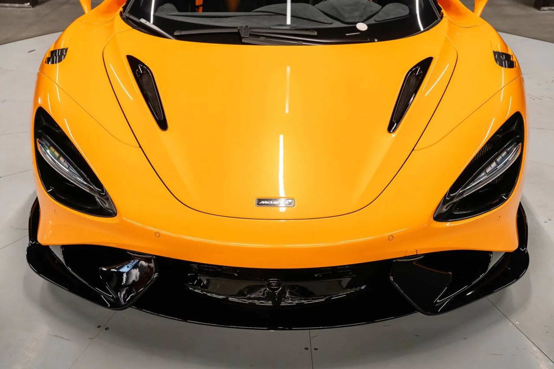mph072_994479399_mclaren_765lt_2021_6b38c9d037
