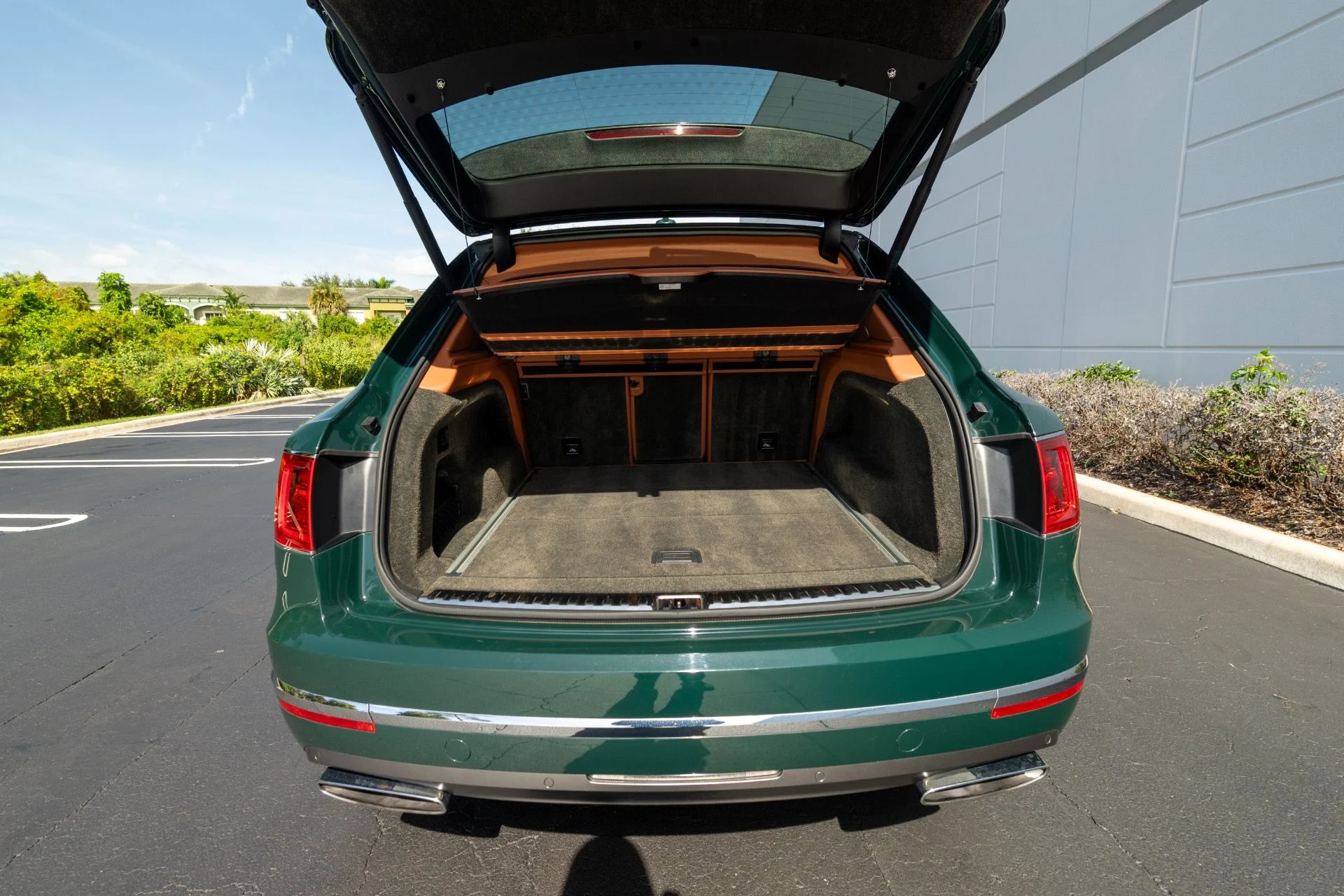 mph073_1174334772_Used_2017_Bentley_Bentayga_W12_First_Edition_1762986986_9f8898b43a