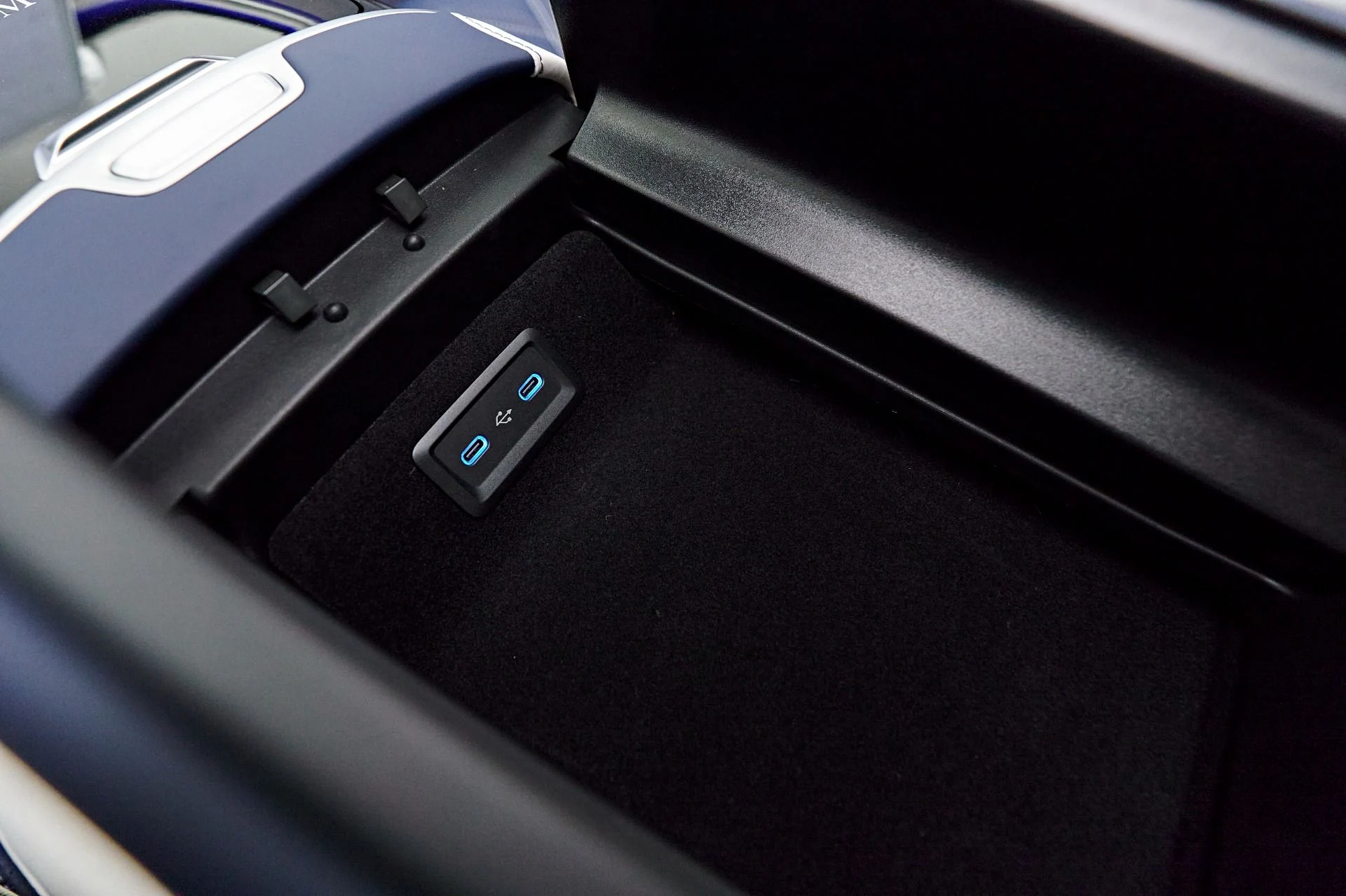 mph073_1276472023_Used_2024_Mercedes_Benz_S_Class_Maybach_S_680_1729209539_805aca1063