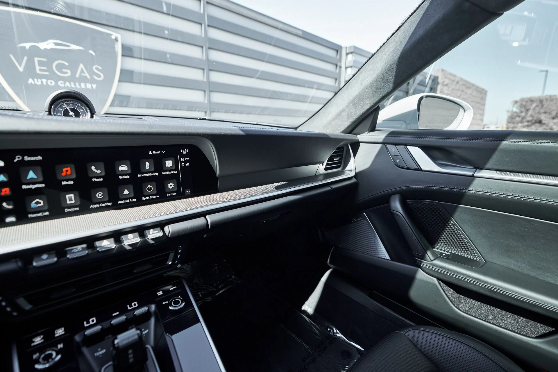 mph073_130781356_Used_2025_Porsche_911_Turbo_S_1762914341_3c67a404d7