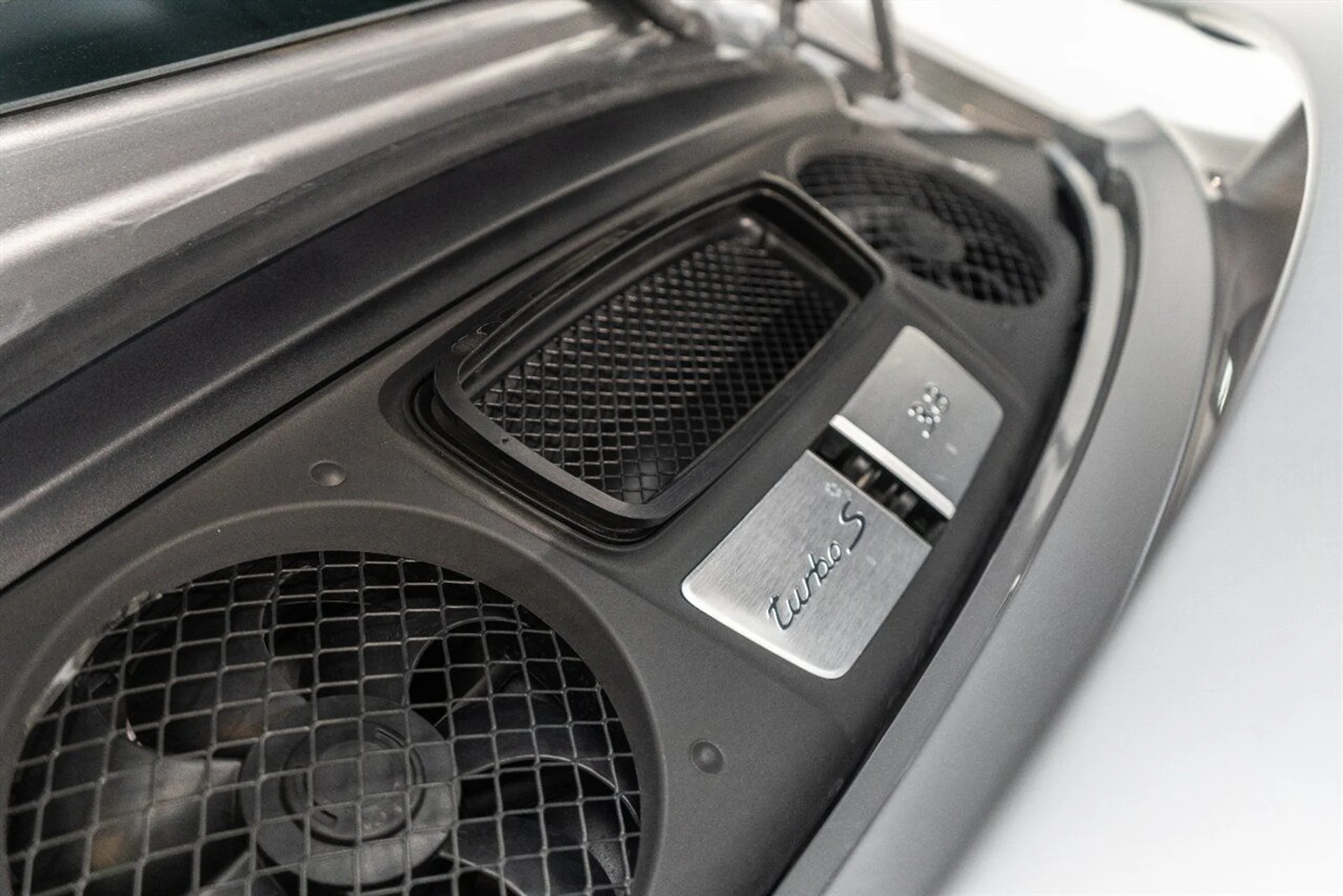 mph073_1533622801_0e435f403c_1280_de4bf9d97d