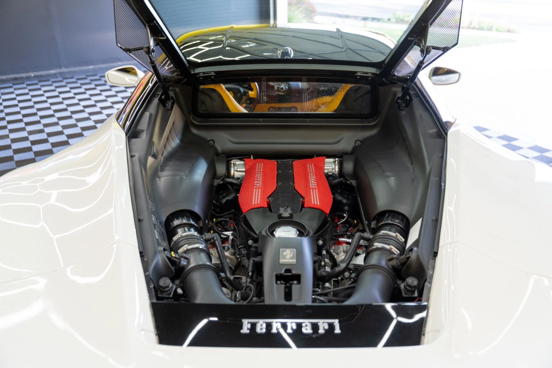 mph073_1536345432_Used_2016_Ferrari_488_GTB_1792442260_a7291a61e2