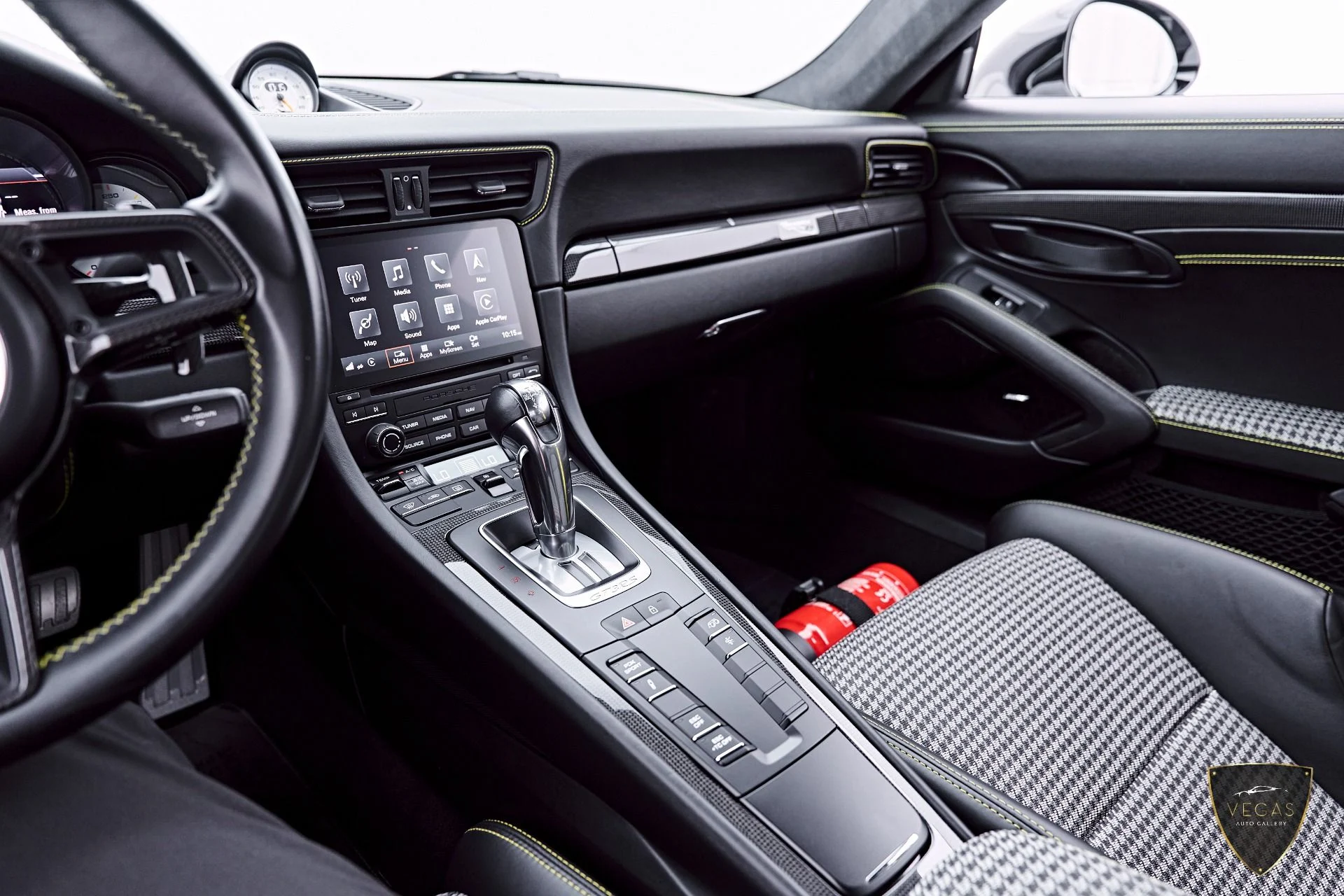mph073_1568464533_Used_2019_Porsche_911_GT_3_RS_1783382404_ae60191bda