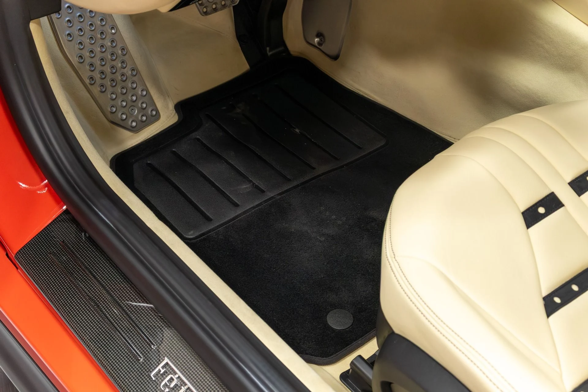 mph073_1573353943_Used_2018_Ferrari_812_Superfast_1763480061_f4e2197057