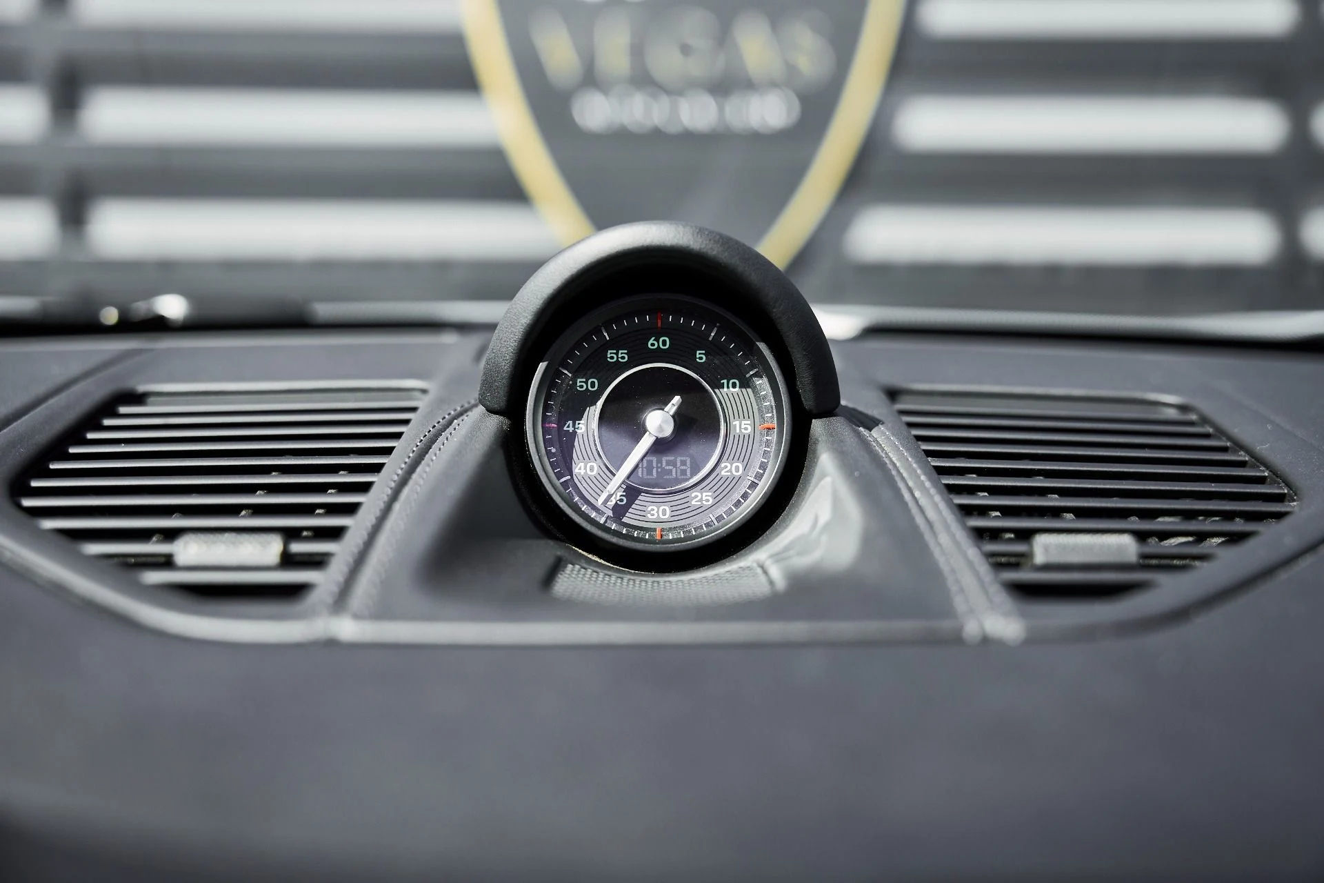 mph073_15741579_Used_2024_Porsche_911_Turbo_S_1773968105_48ebd3e035