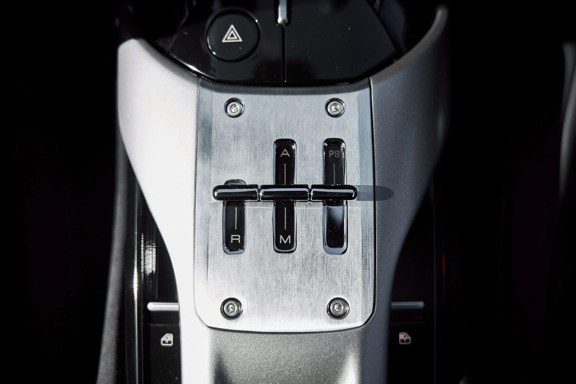 mph073_158334358_Used_2025_Ferrari_12_Cilindri_1769824901_35a601e885