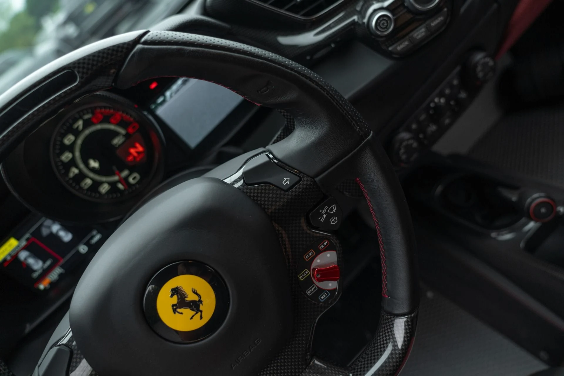 mph073_1615030676_Used_2019_Ferrari_488_Pista_1759877636_bff95493ac