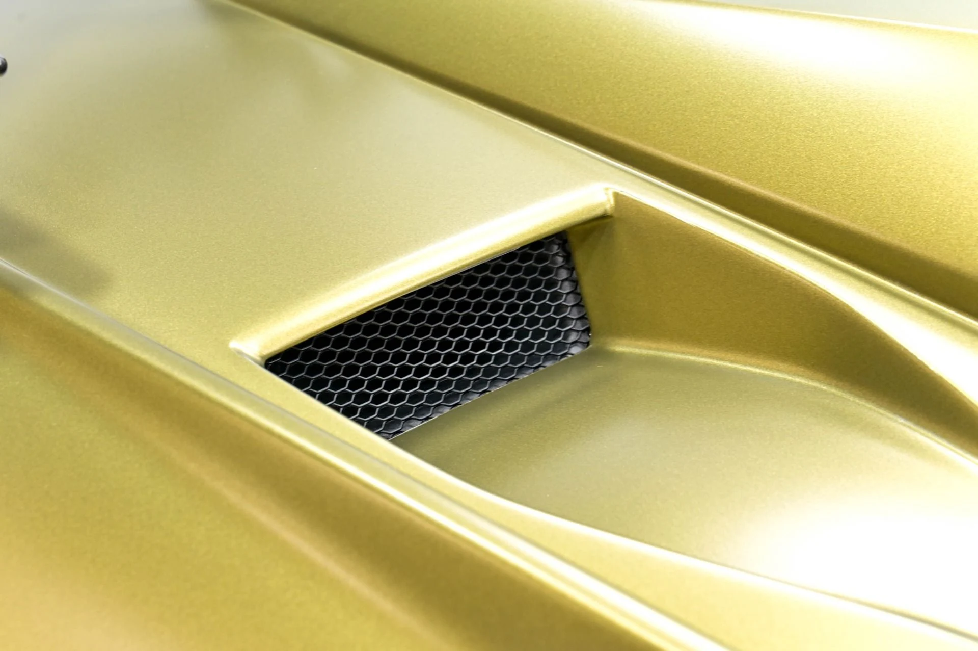 mph073_1681442589_Used_2023_Lamborghini_Huracan_STO_1782768591_44e442872c