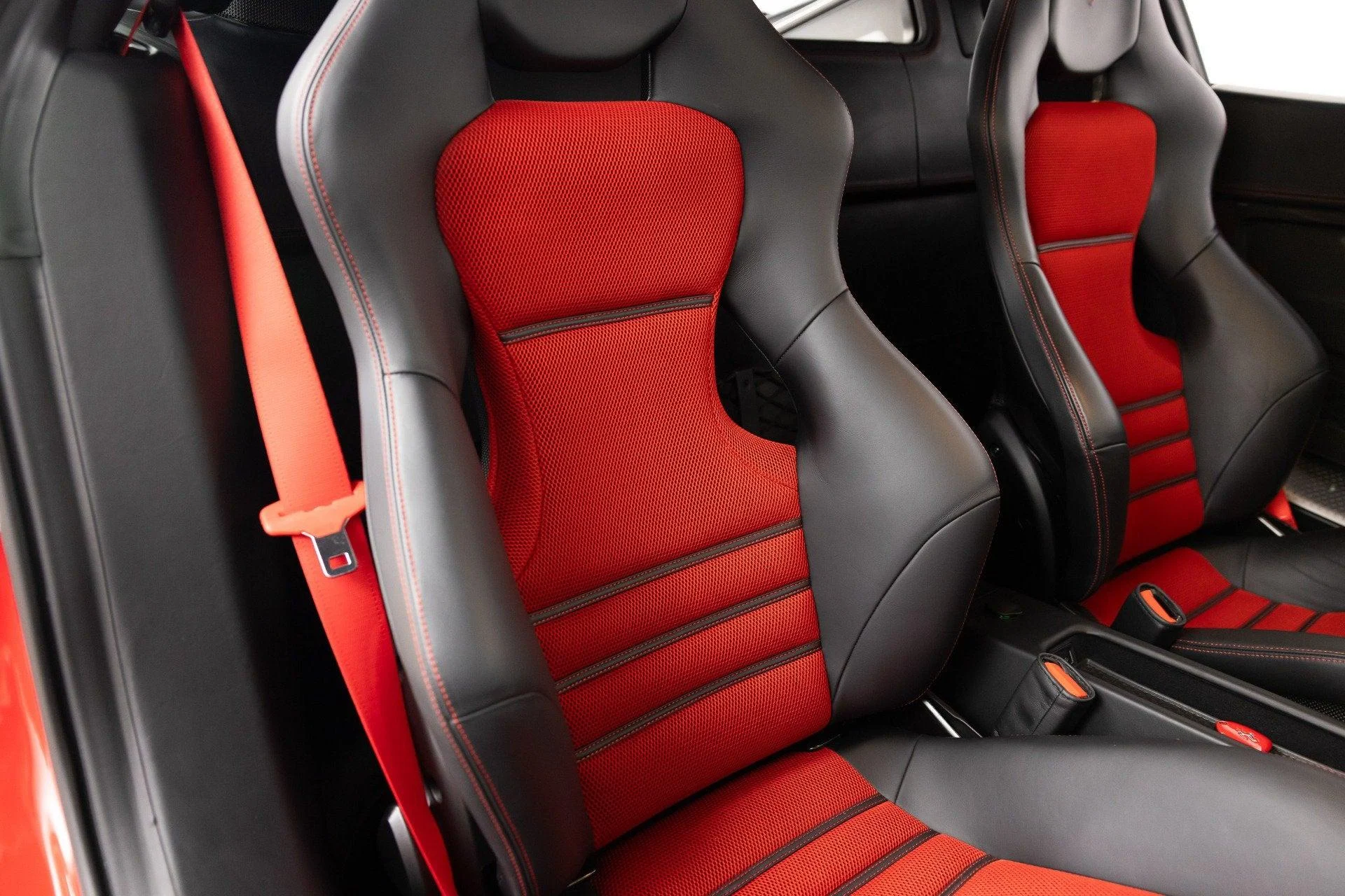 mph073_1686776258_Used_2014_Ferrari_458_Speciale_1786703974_f08a611229
