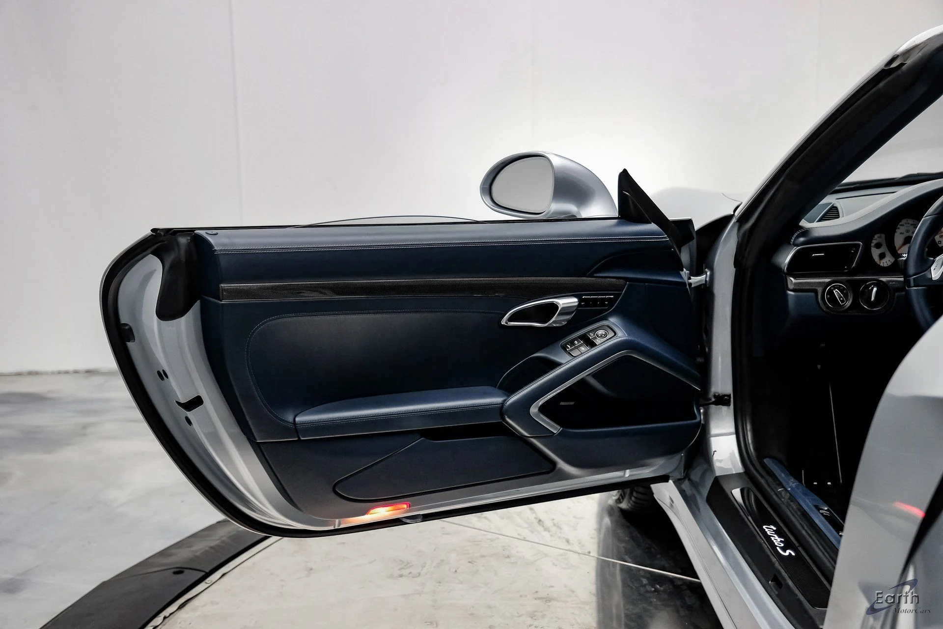 mph073_1715504312_a03ac46e5f3170ecb5ae02550012d43dx_c8b4c9d8ff