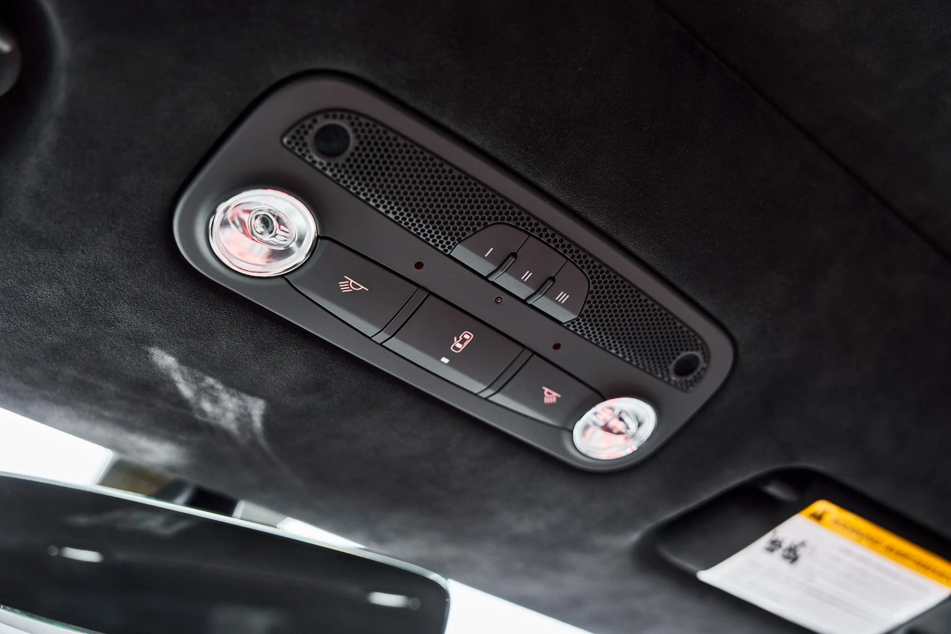 mph073_183009874_Used_2023_Lamborghini_Huracan_1778117690_70428eaffe