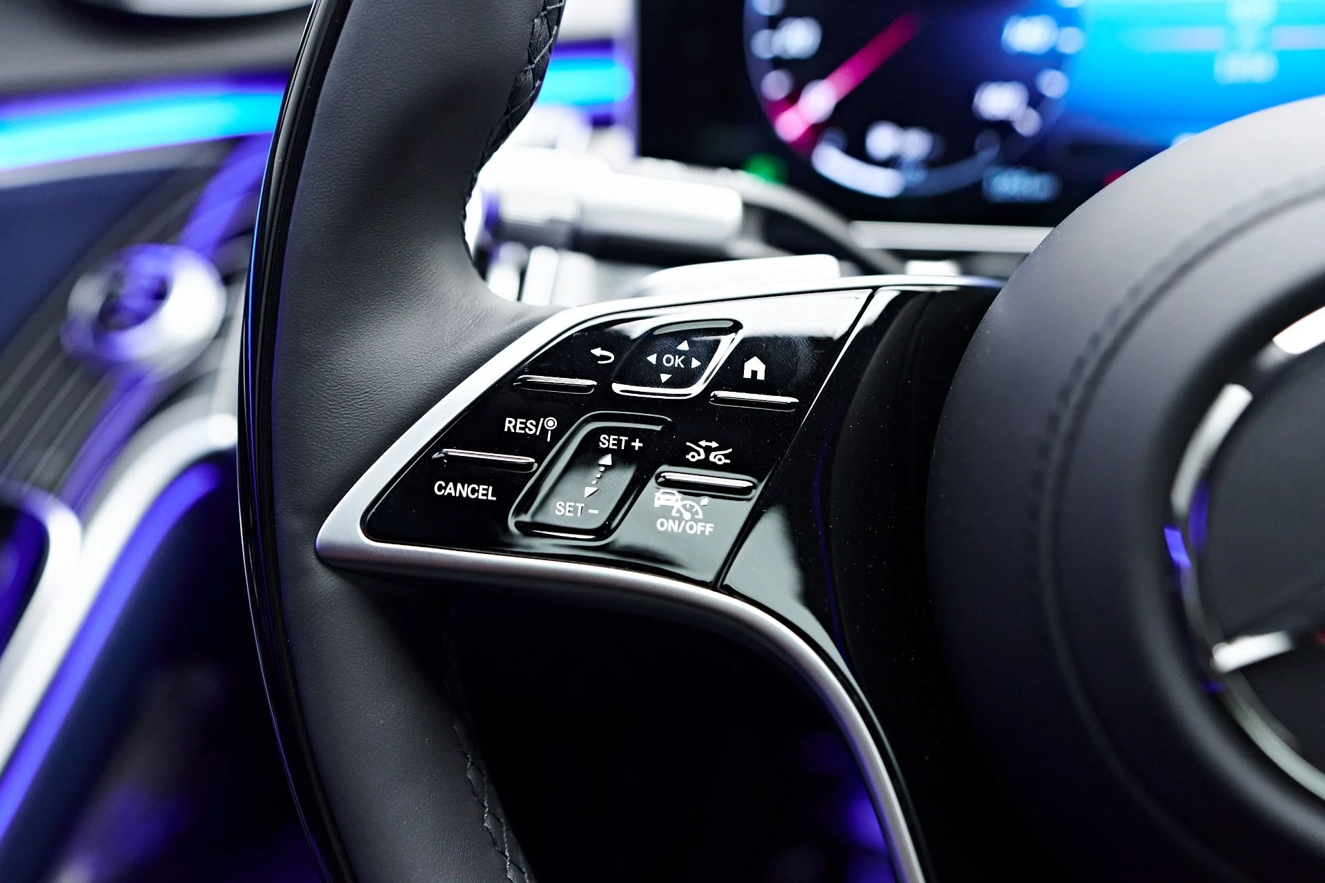 mph073_1882666083_Used_2024_Mercedes_Benz_S_Class_Maybach_S_680_1749232025_03afea776d