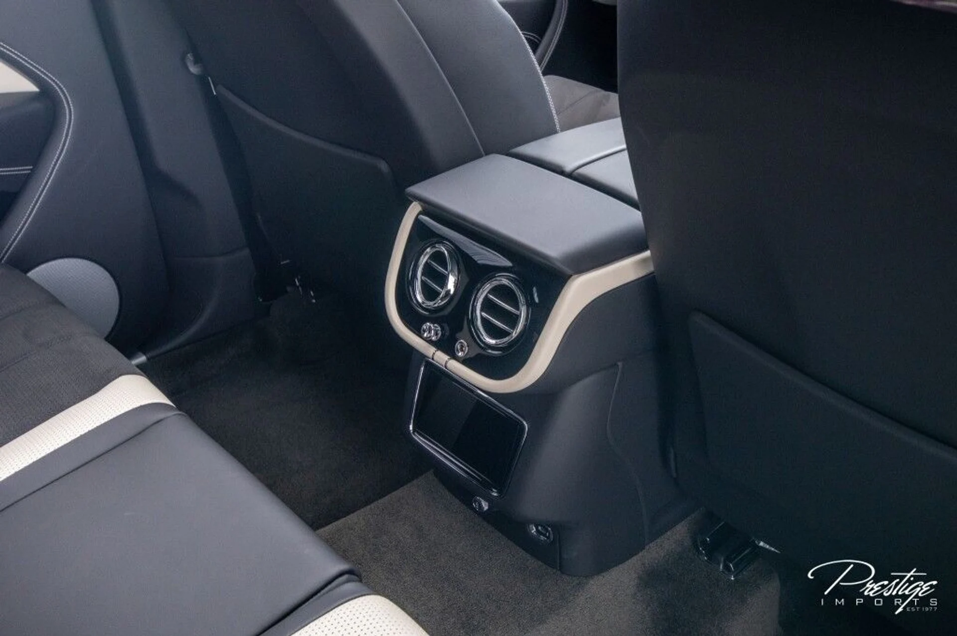 mph073_1971980332_3b0200cad86d6f23425d9019d07448f9_456ddbb40a