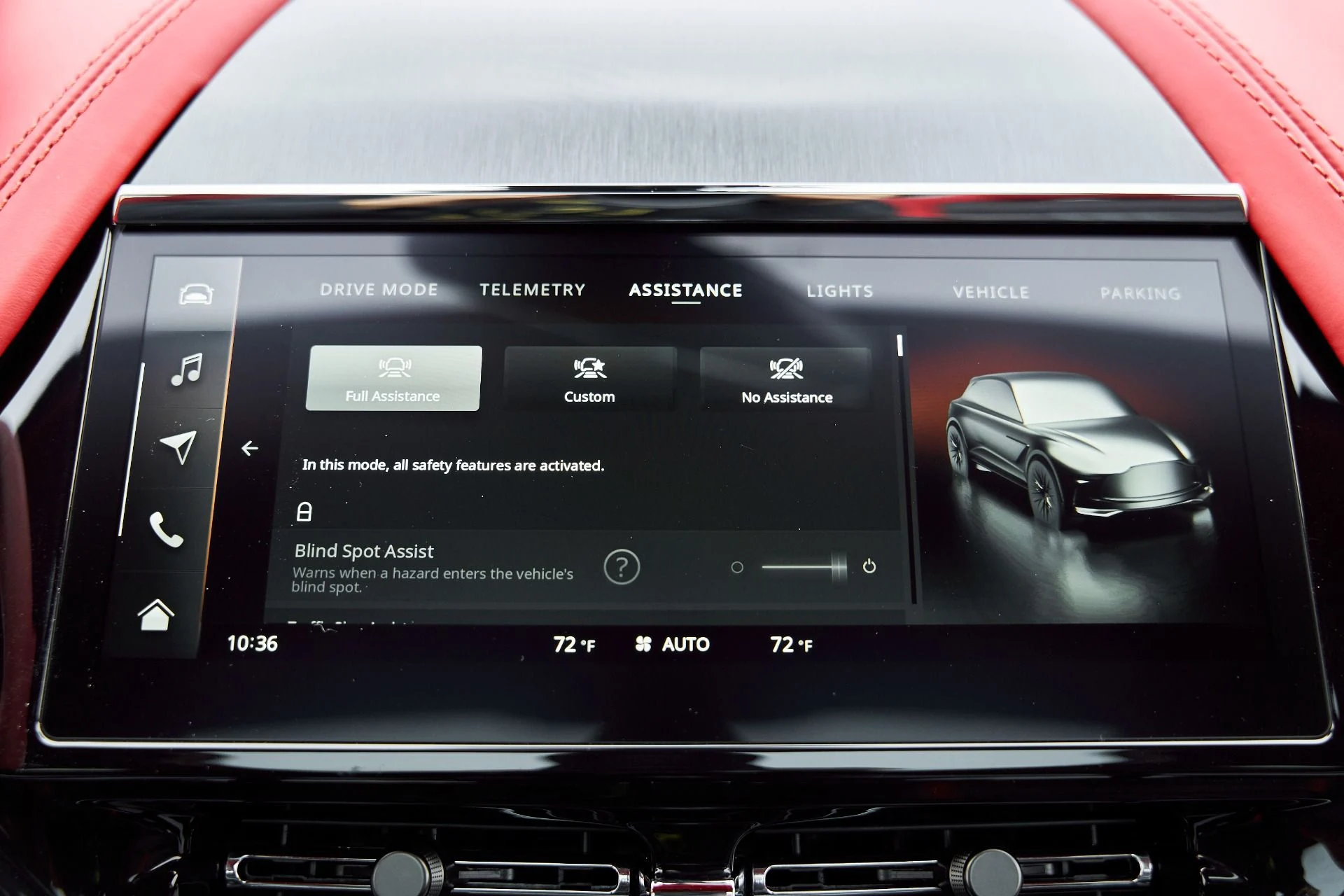 mph073_2044276570_Used_2025_Aston_Martin_DBX_707_1766785438_cb27a0ef6d