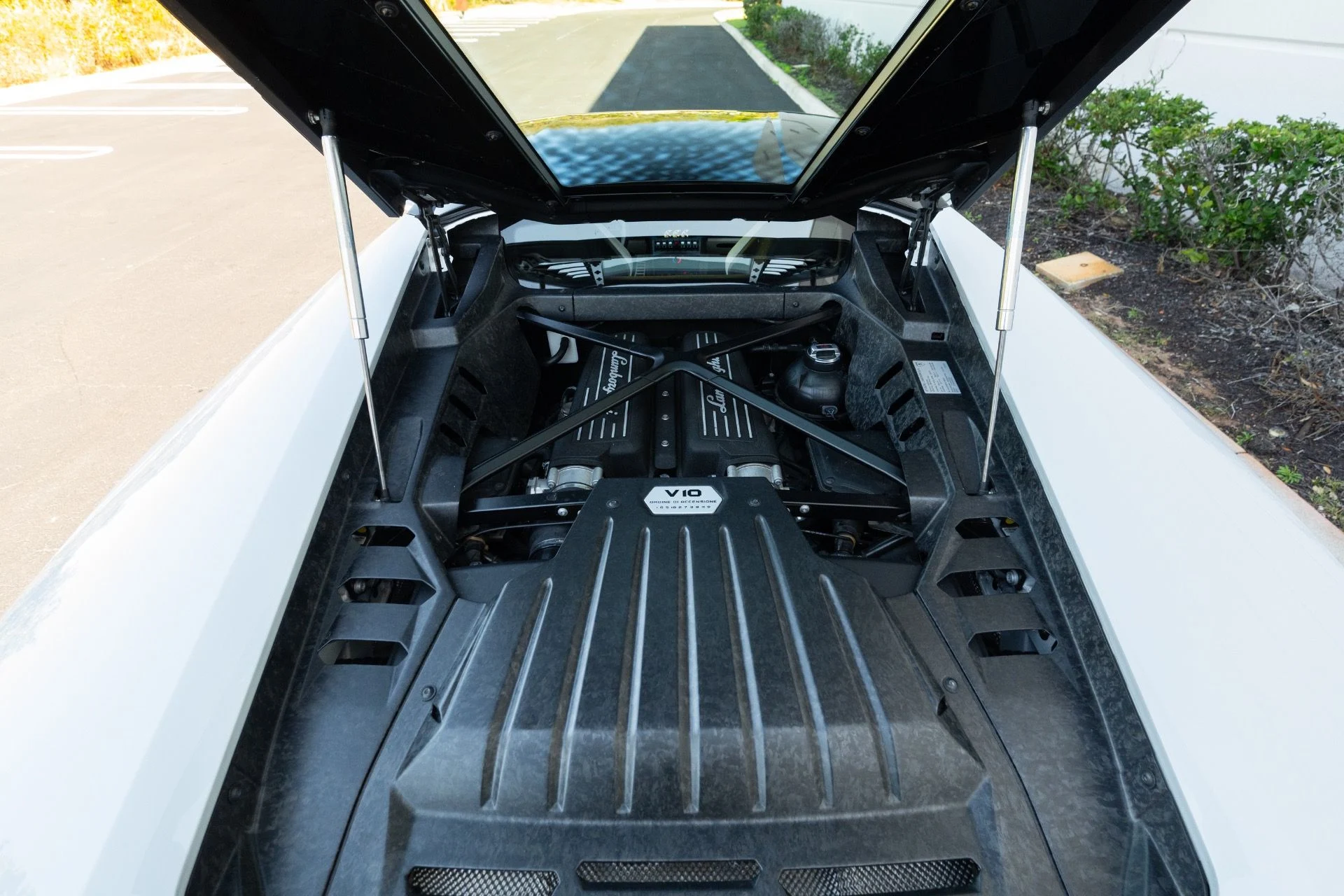 mph073_2087887657_Used_2016_Lamborghini_Huracan_LP_610_4_1771995727_4e99d69470