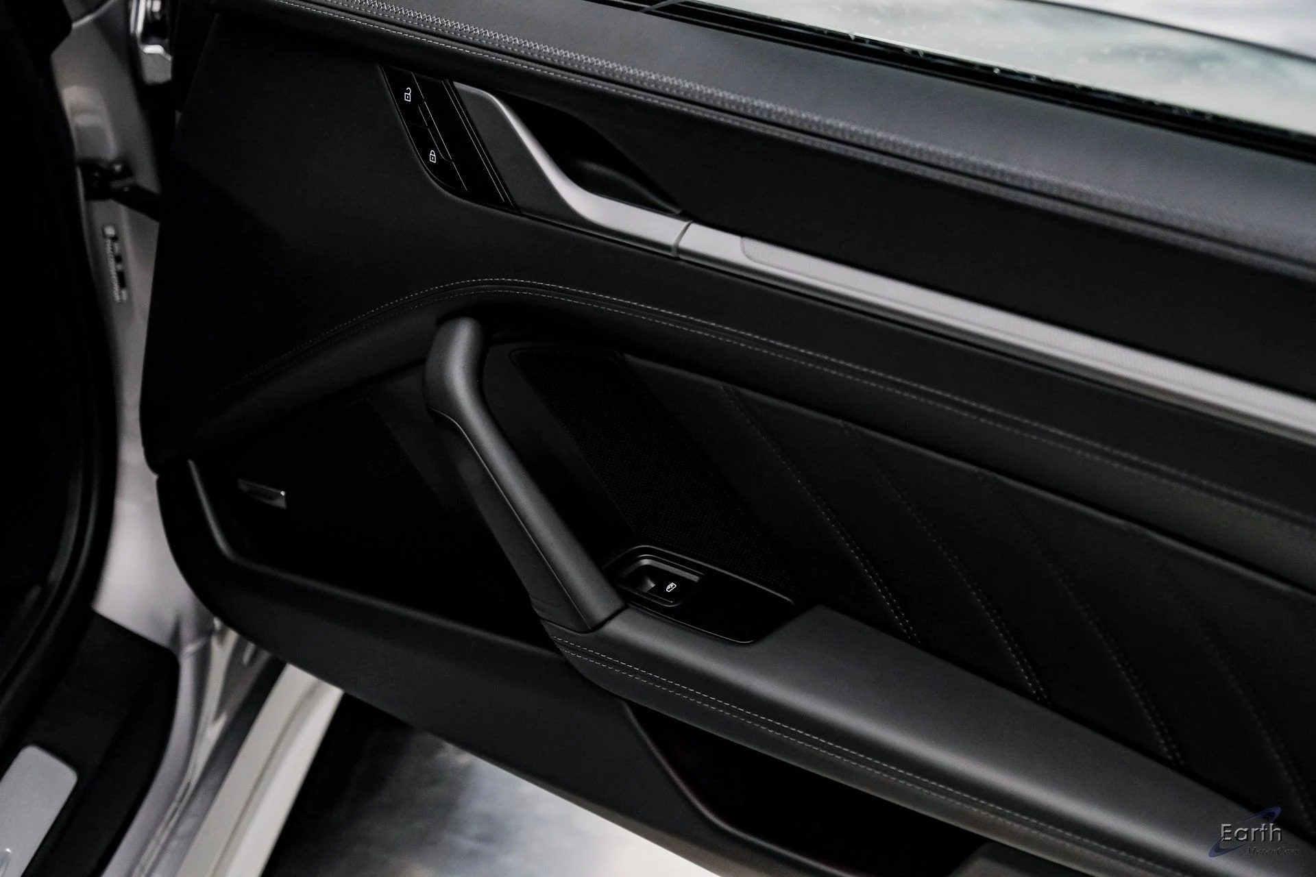 mph073_2106505852_e3f35ca7b034baa5f90738e7d1901446x_5cddd3dd89