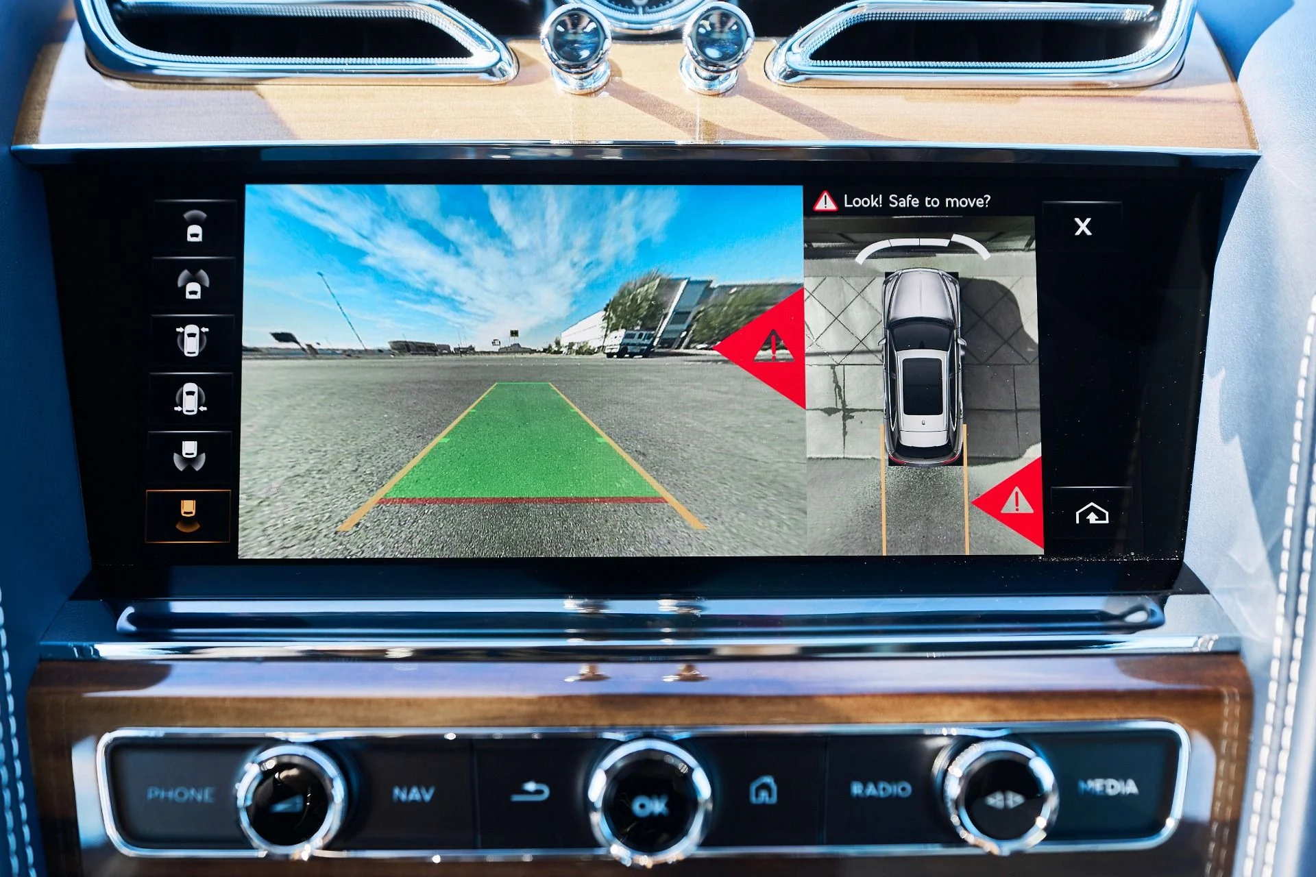 mph073_2190487449_Used_2021_Bentley_Bentayga_V8_1764209096_a0f4567ffd