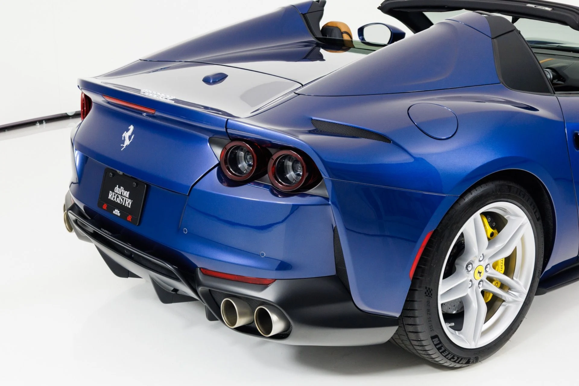 mph073_2300879228_Used_2021_Ferrari_812_GTS_1786404039_d5eb5e2977
