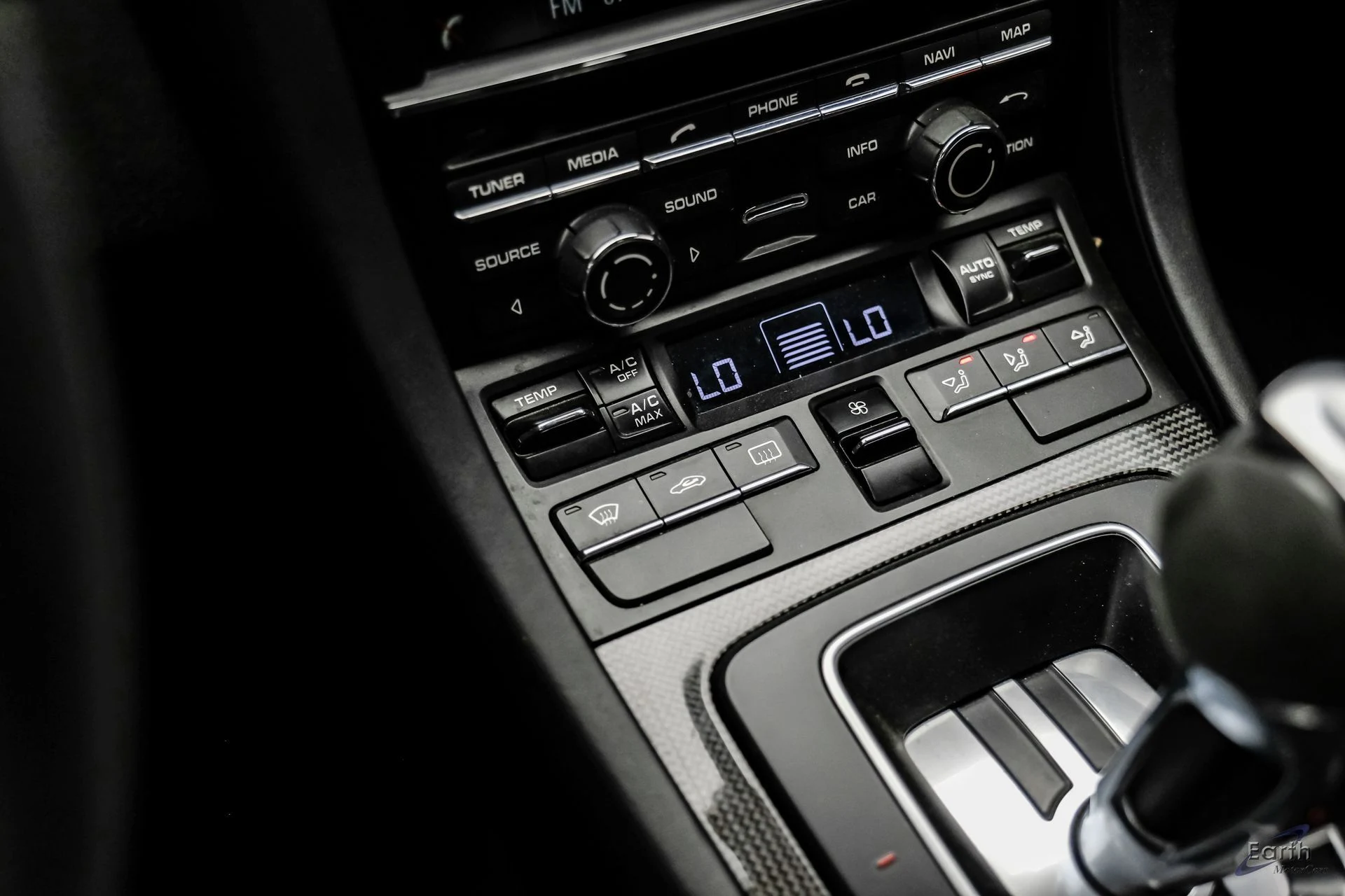 mph073_2320682747_2a3552c68150d946a3943f3b718b083cx_81bf48f869