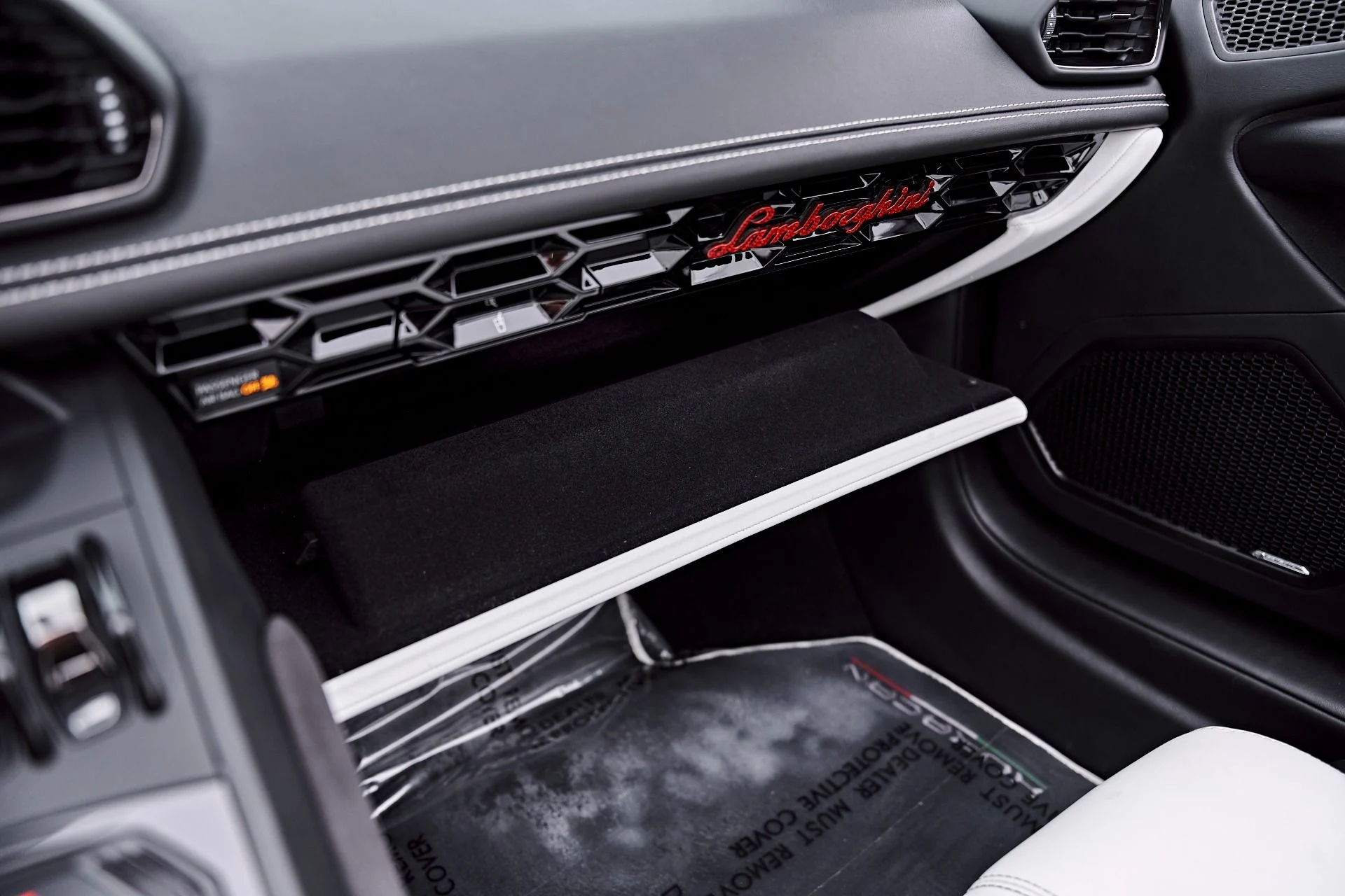 mph073_2330344949_Used_2017_Lamborghini_Huracan_1786741905_c00401485c