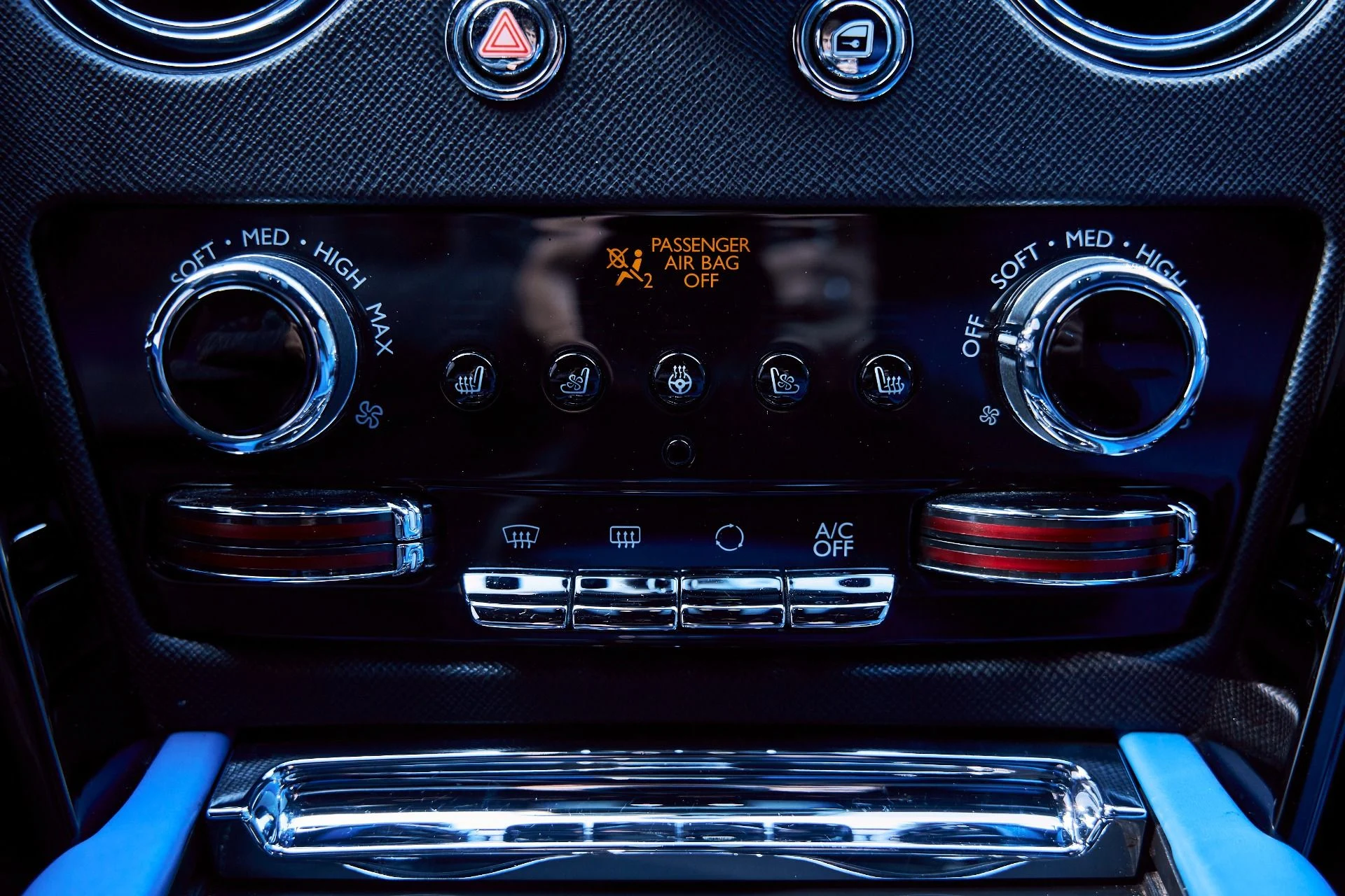 mph073_2377570827_Used_2021_Rolls_Royce_Cullinan_Base_1770692297_97650477d8