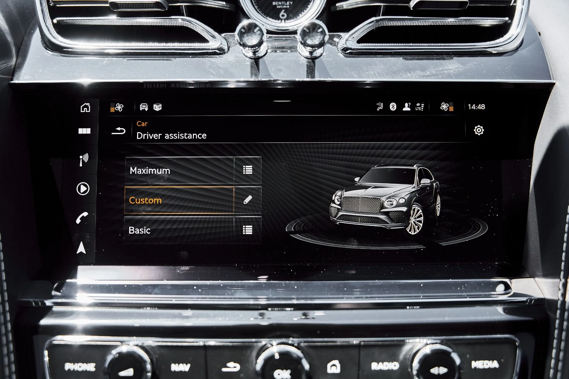 mph073_2401754827_Used_2024_Bentley_Bentayga_1778202879_701546e0d1