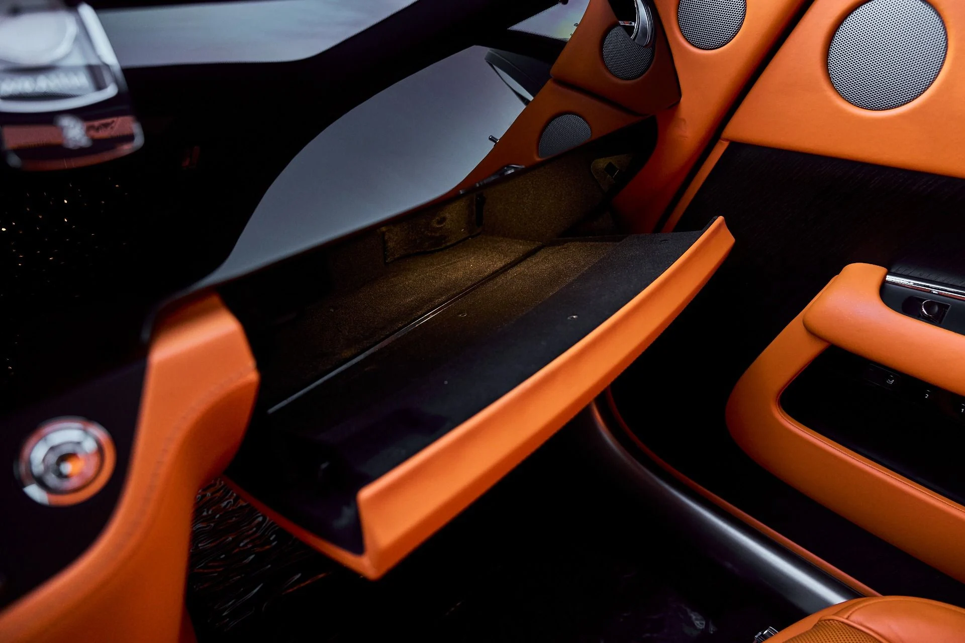 mph073_2434135803_Used_2019_Rolls_Royce_Wraith_Base_1772849731_dbd7f8e073