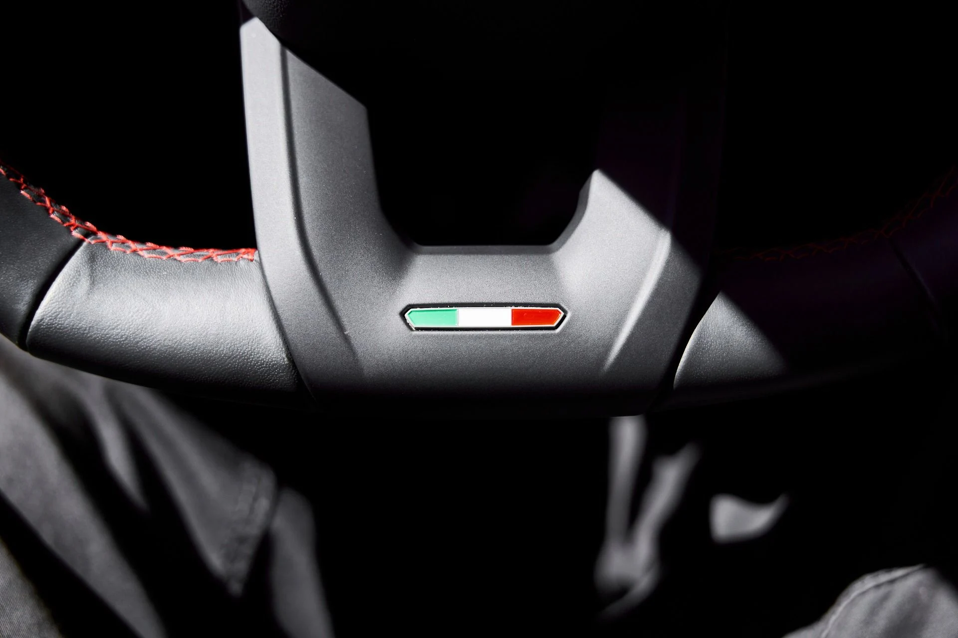 mph073_2454233173_Used_2024_Lamborghini_Urus_Performante_1773968371_756a5873f3