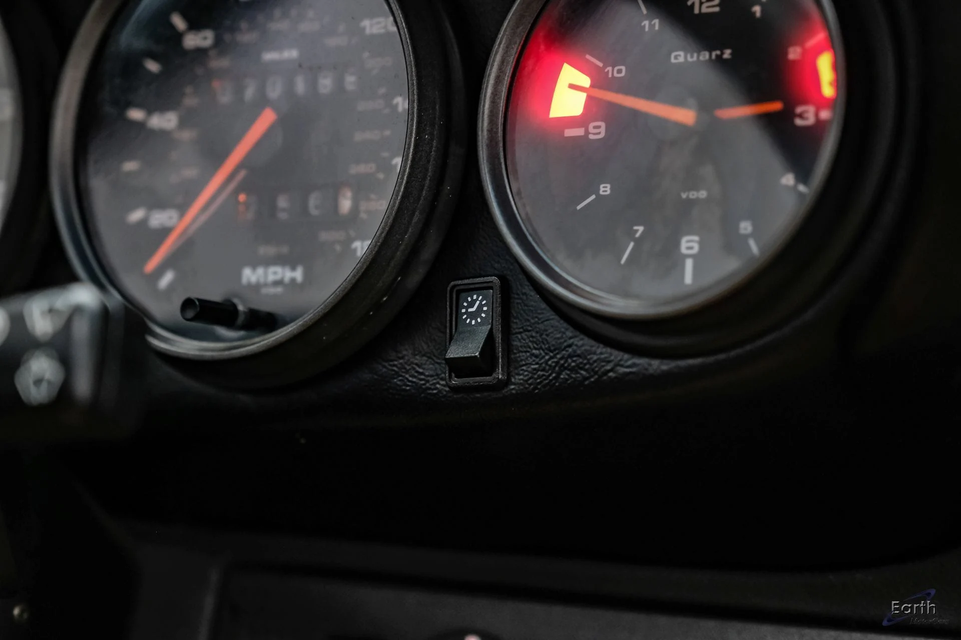 mph073_2465027919_8e57977935bbe9e4644719c1e8e8798fx_ce3e24525c