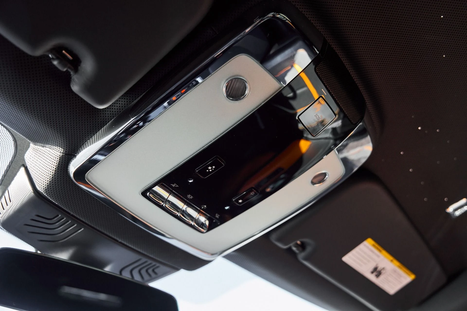 mph073_2536545088_Used_2022_Rolls_Royce_Cullinan_Black_Badge_1768359574_edcba1d20b