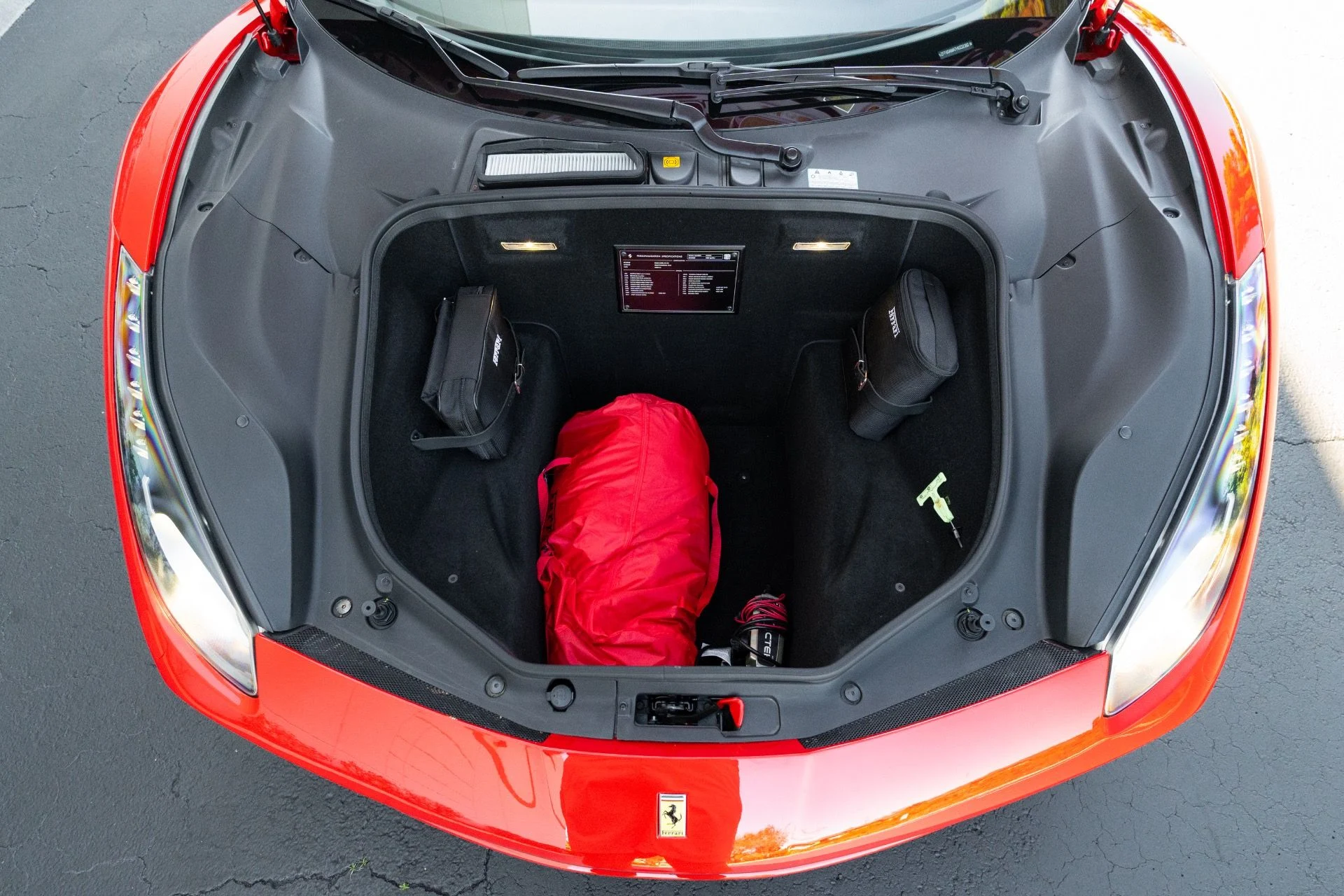 mph073_2584521326_Used_2017_Ferrari_488_Spider_1771886978_2c9debf034