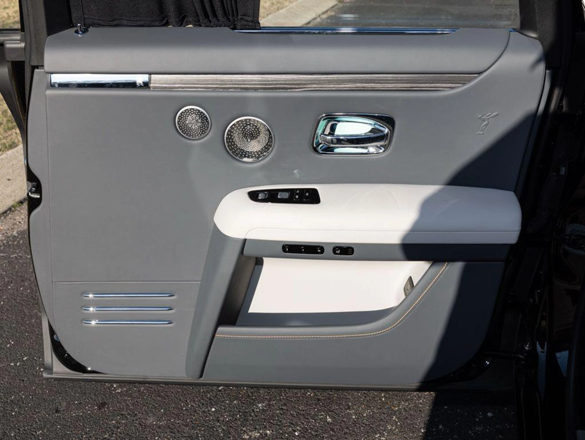 mph073_2598112583_499801363_69a7535ecb60012ee7110d3b_15e6a42f69