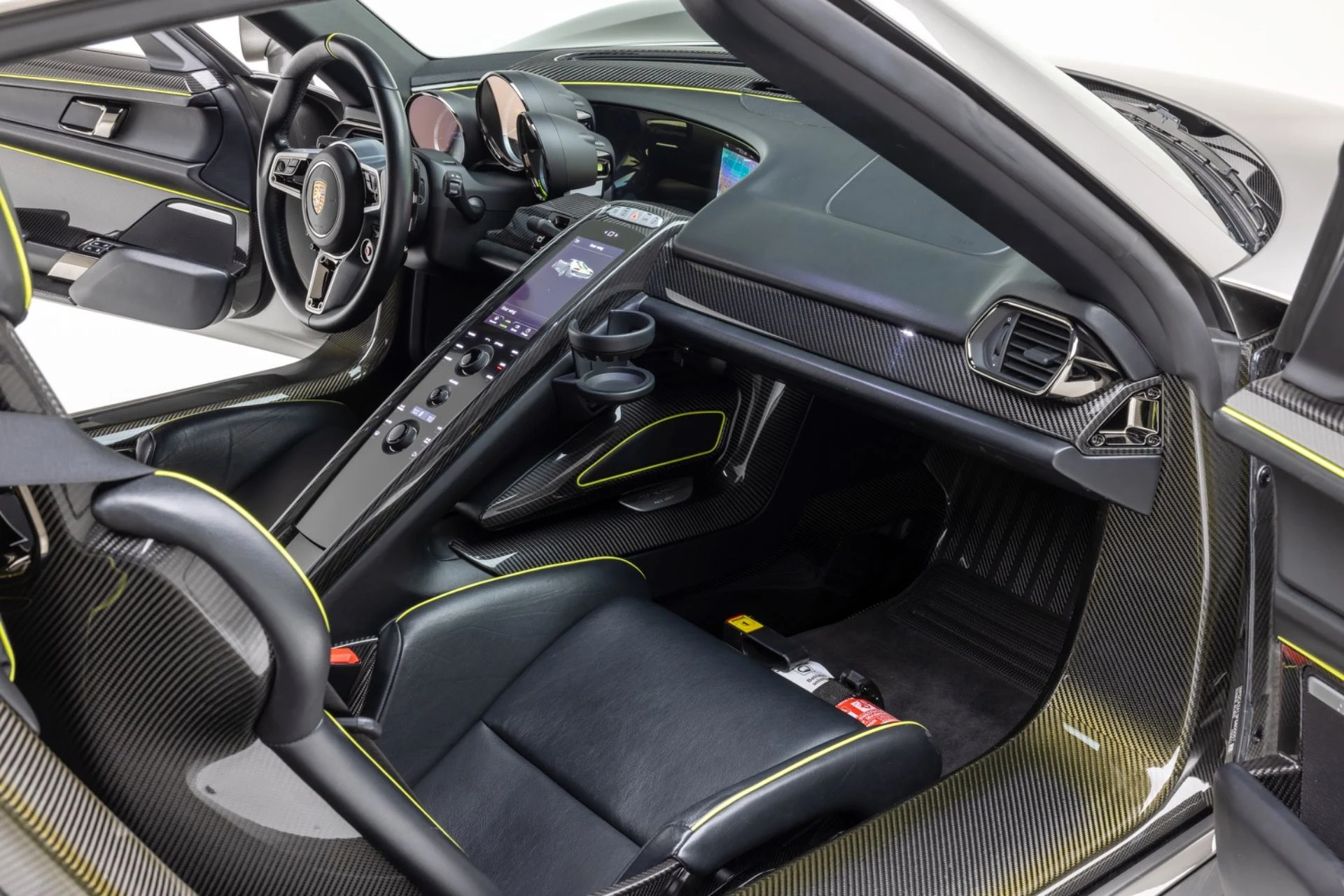 mph073_2692361682_13578_p74_l_22015f5755
