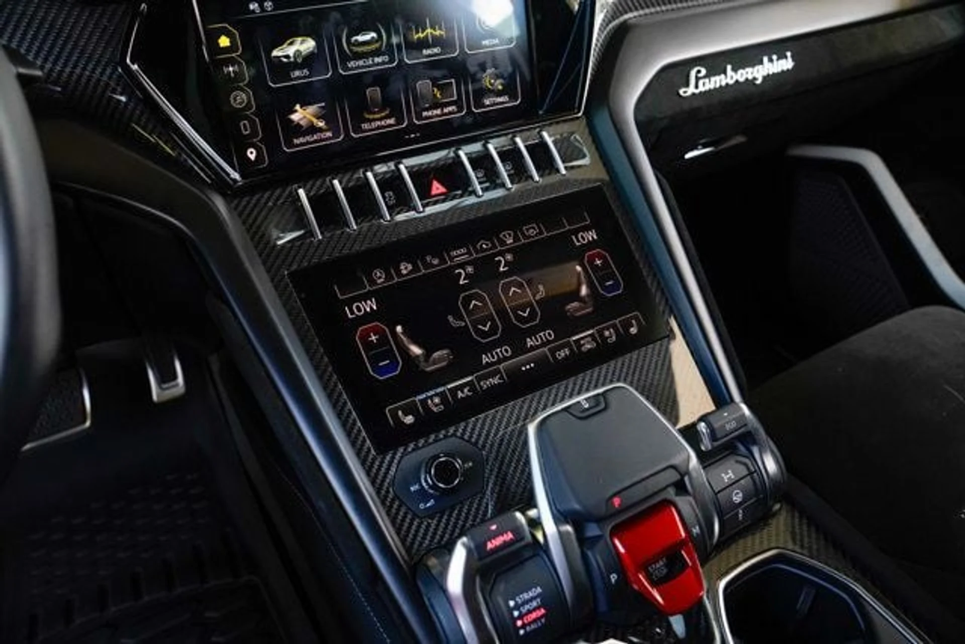 mph073_2716788321_used_2024_lamborghini_urus_performanteawd_14354_22887761_74_640_c62af13005