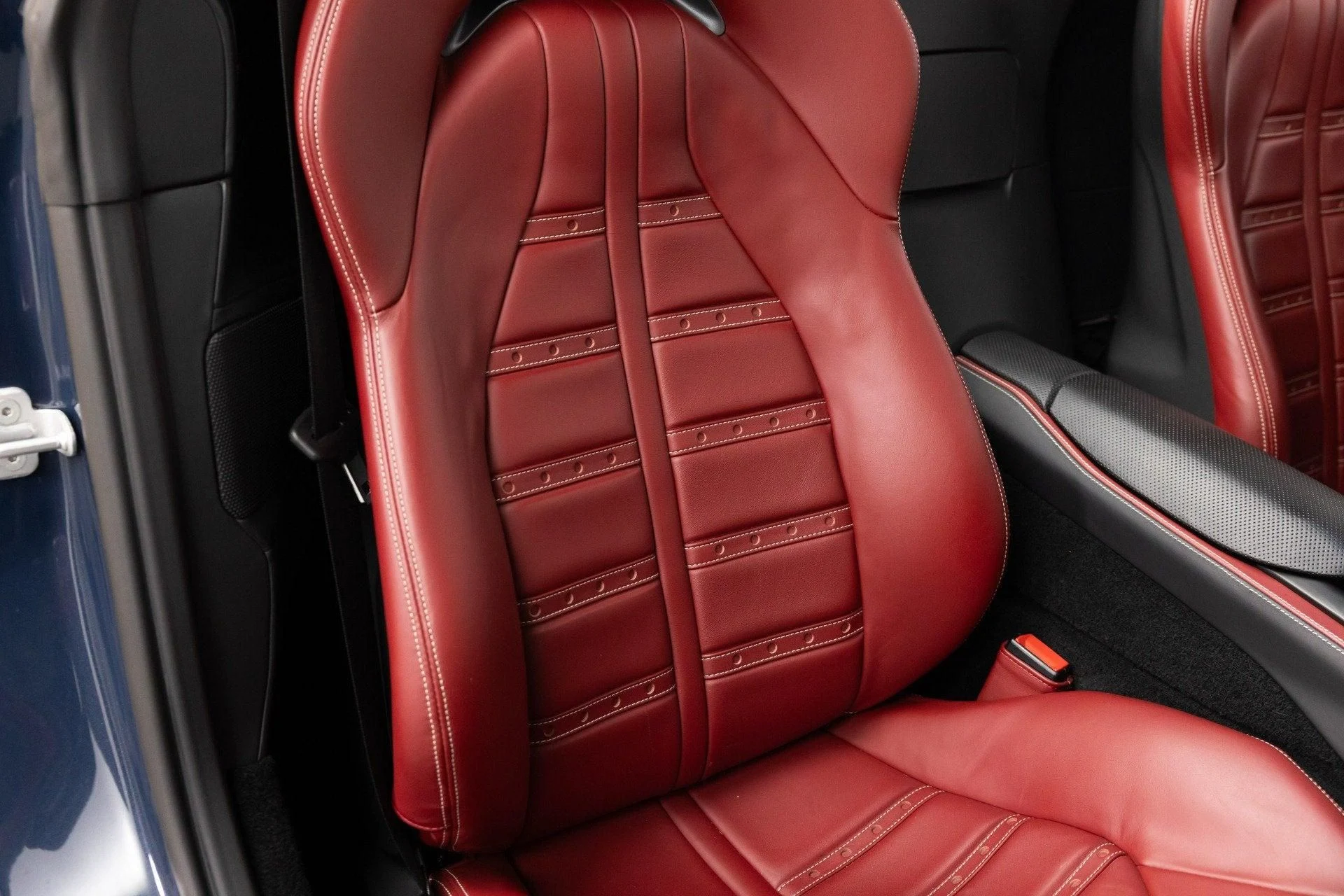 mph073_2796129424_Used_2021_Ferrari_812_GTS_1783777420_e51816361d