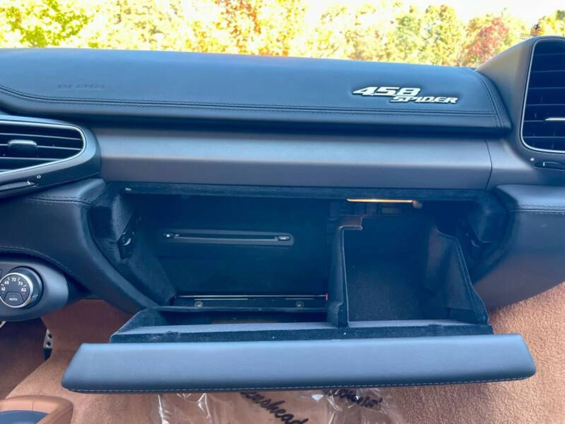 mph073_2846219597_2013_ferrari_458_spider_base_2dr_convertible_a8377736d6