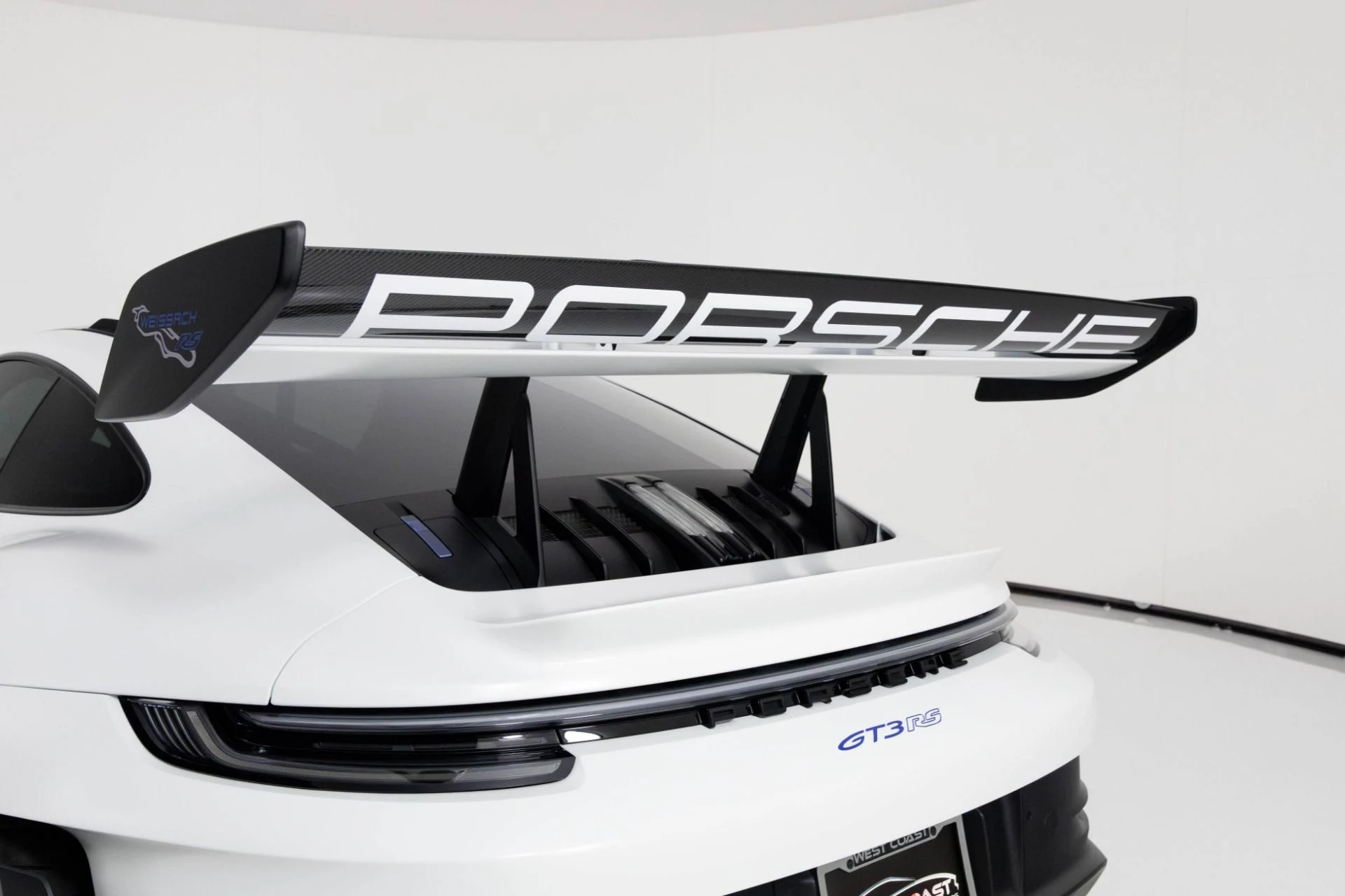 mph073_2924413714_Used_2024_Porsche_911_GT_3_RS_1763426512_6ca2715d70