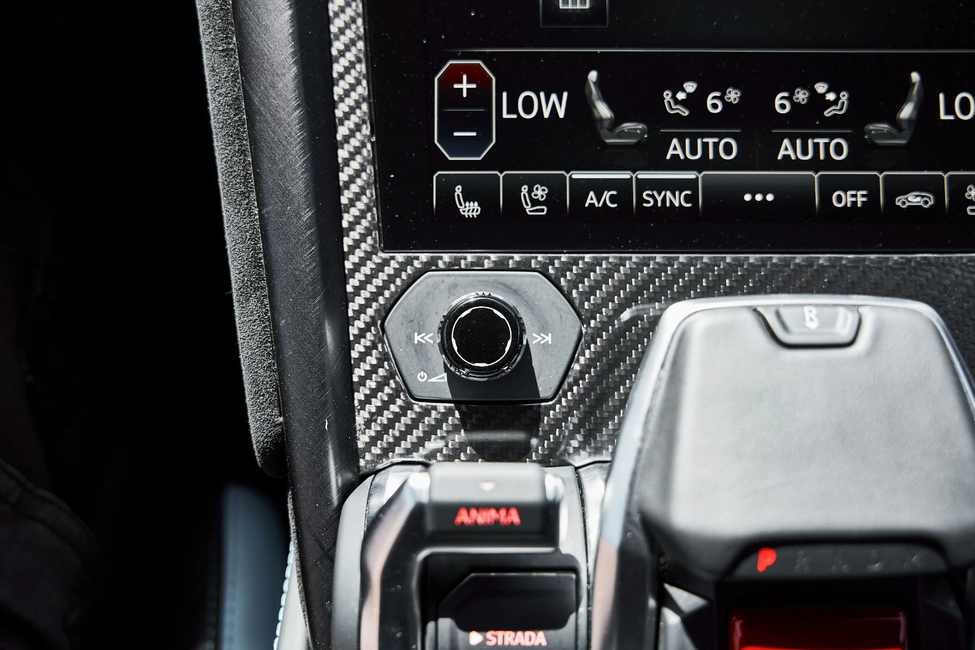 mph073_3026889743_Used_2024_Lamborghini_Urus_Performante_1779865617_ee332011af