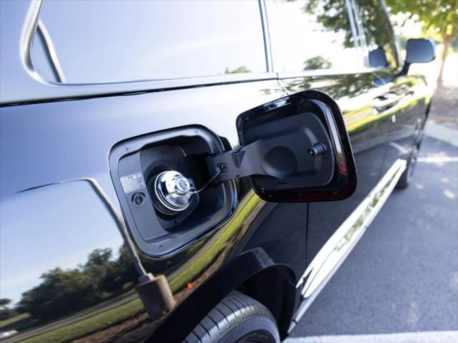 mph073_3043362306_342960235_6673c0307c1dc78c17071b92_5054e30214