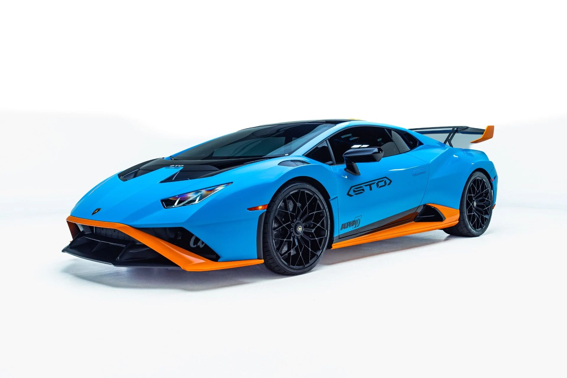 mph073_304374874_Used_2024_Lamborghini_Huracan_STO_Alpha_10_Twin_Turbo_1786644399_5b38081291