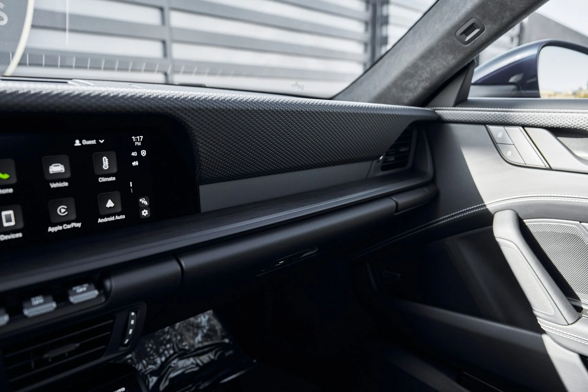 mph073_3080469861_Used_2025_Porsche_911_GT_3_1769736915_dbf9ad1027