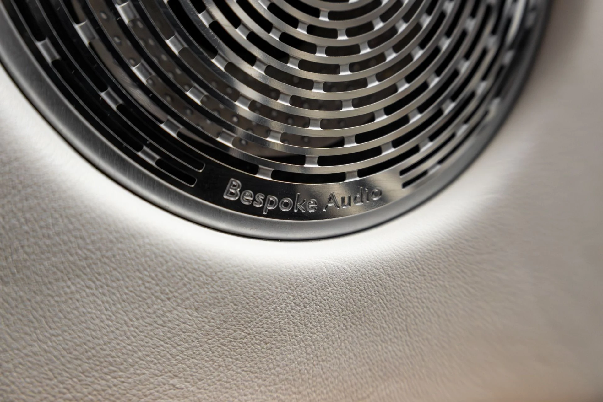 mph073_3096970292_Used_2019_Rolls_Royce_Phantom_1770350910_efed6c719a