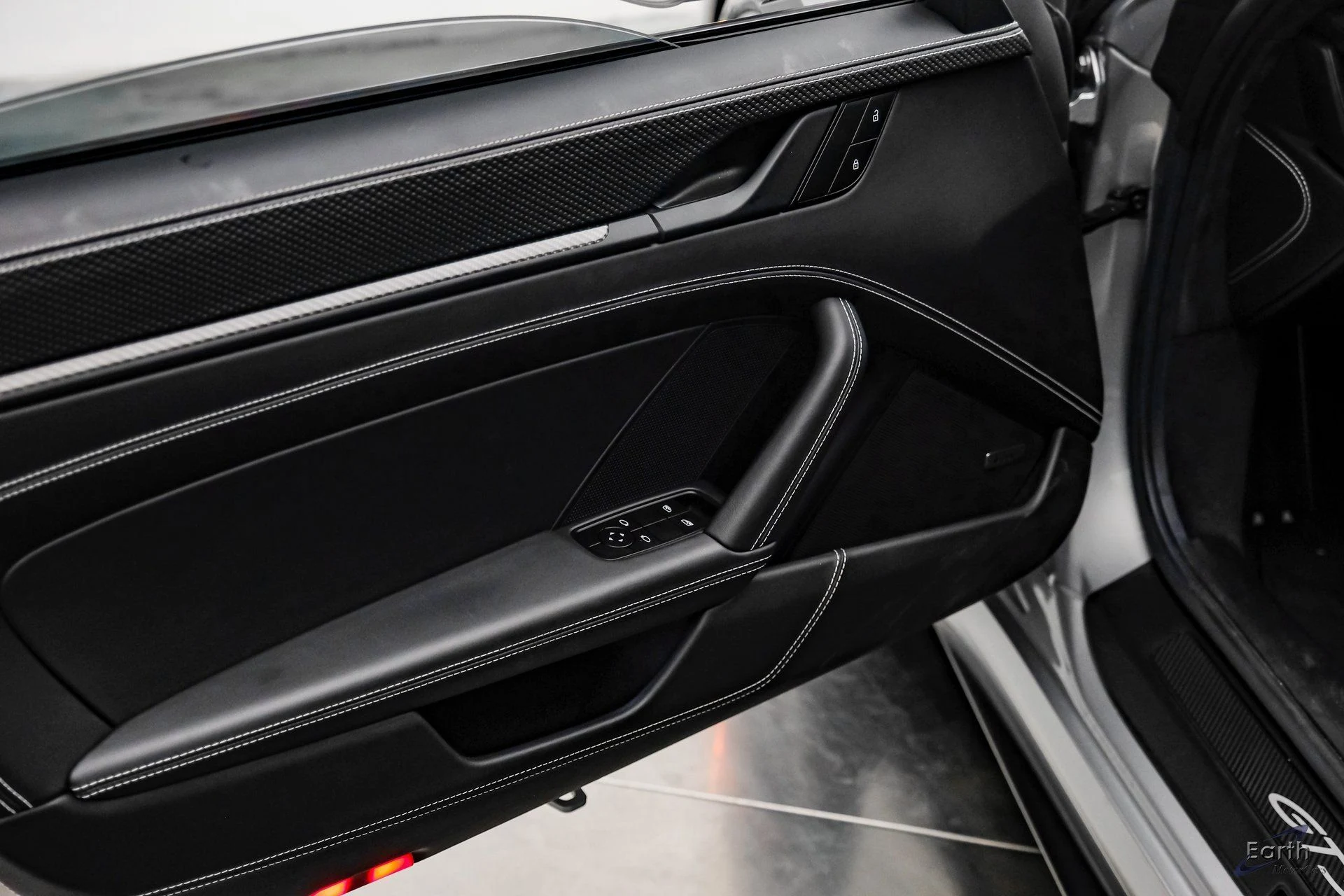 mph073_3114786107_d10ebb190b71fa78651a756e6f609d9bx_239fc69da4