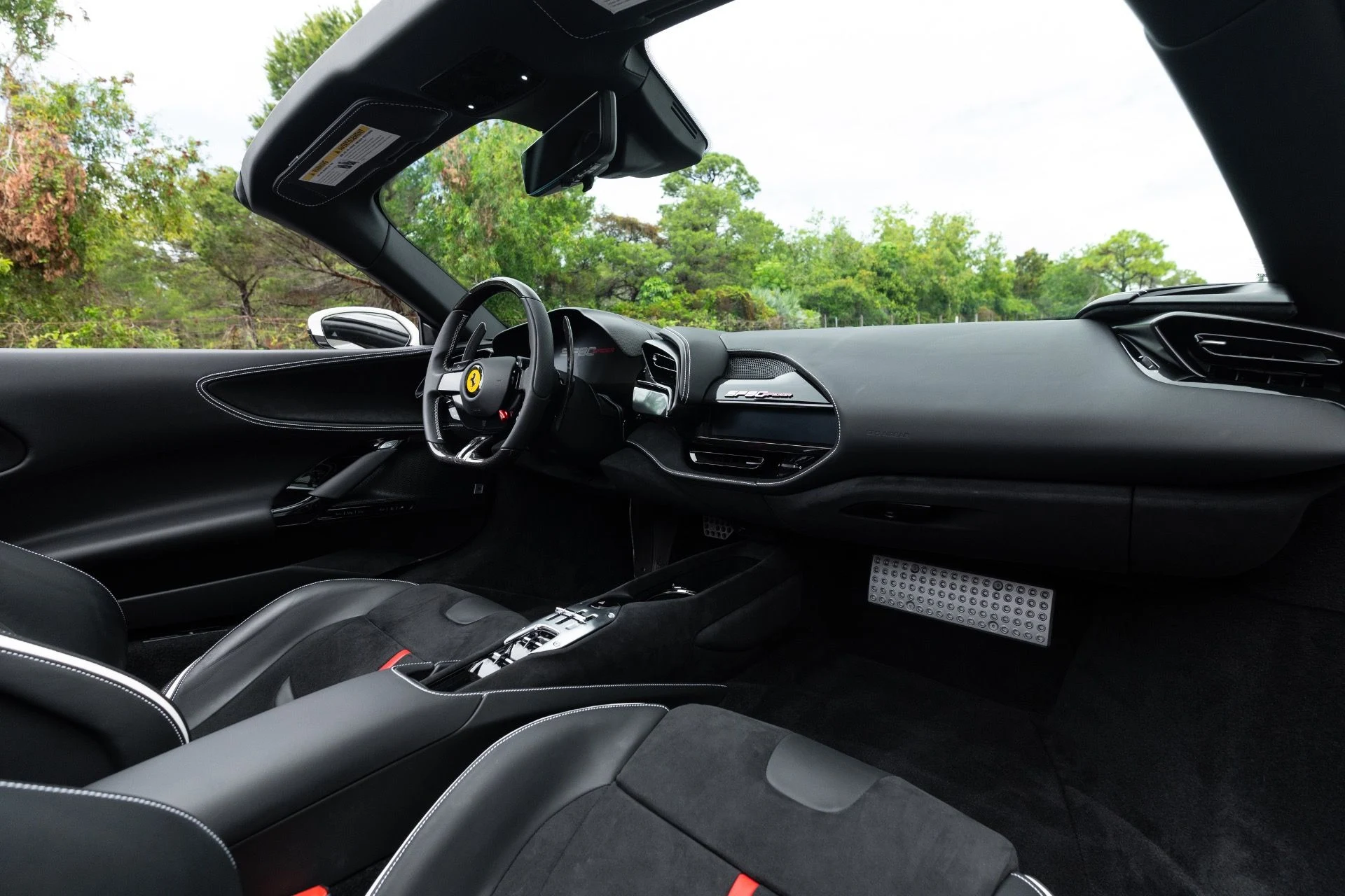 mph073_3114945433_Used_2024_Ferrari_SF_90_Spider_1775624639_a531388ae7