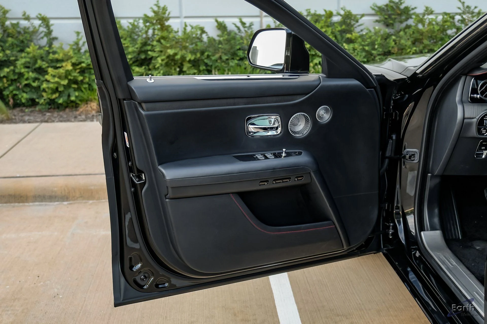 mph073_3192881832_0e78169e36f334f0405db58101caae59x_c56980e636