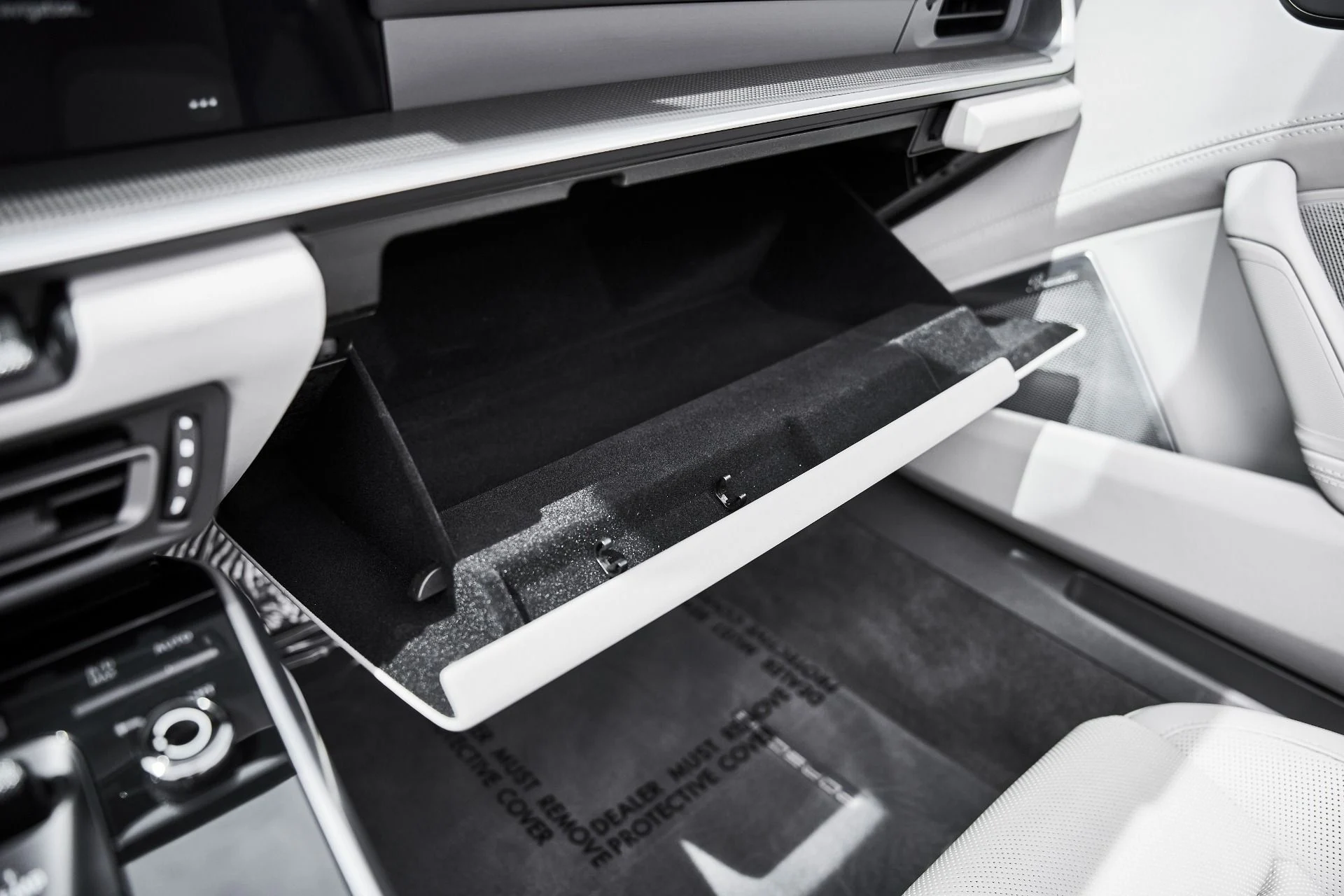 mph073_3208053210_Used_2024_Porsche_911_Turbo_S_1774923381_0460d4e5f5